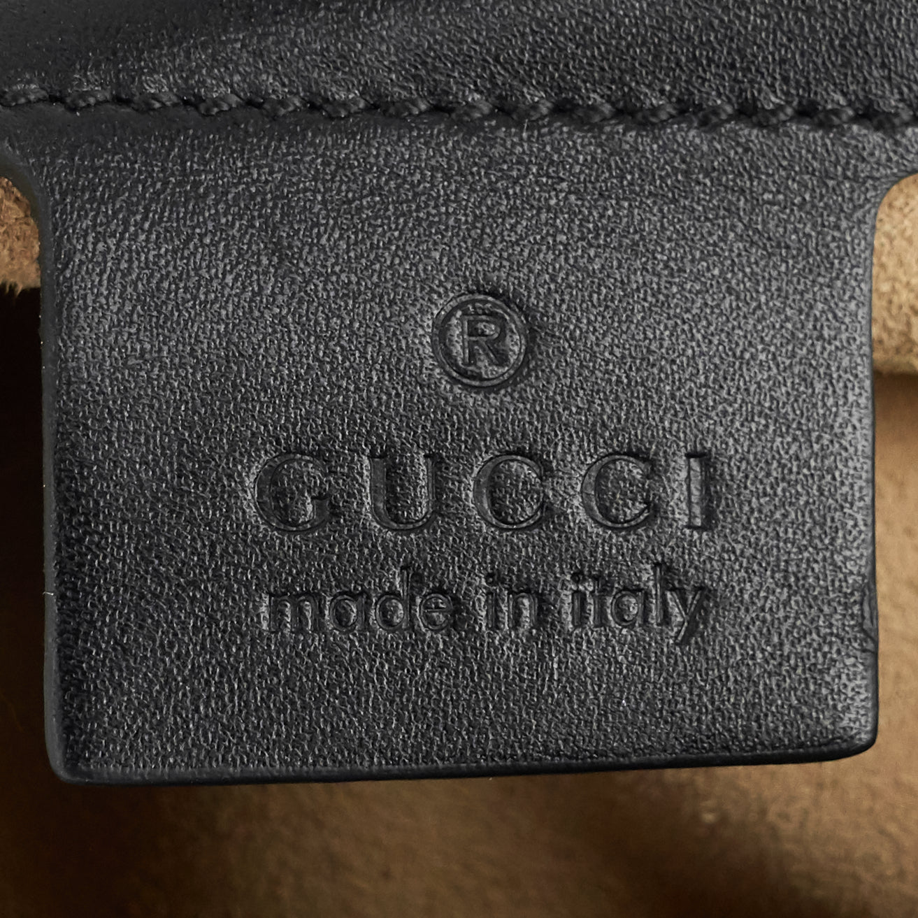 Gucci GG Marmont Medium Chevron Leather Bag