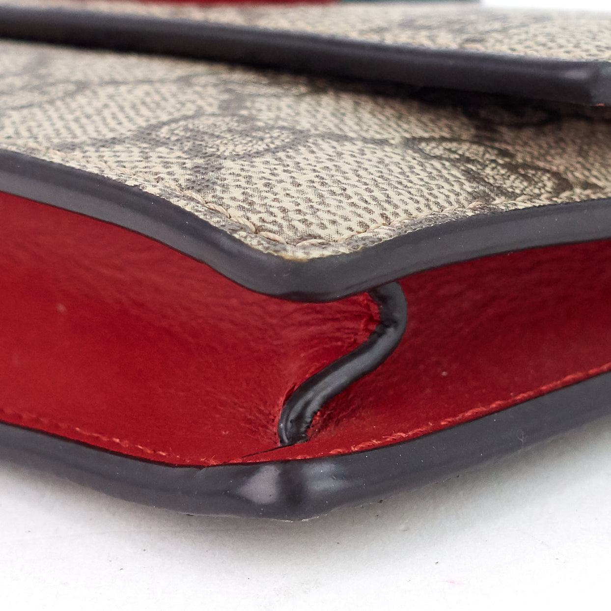 Gucci GG Supreme Canvas Cherries Crossbody Bag
