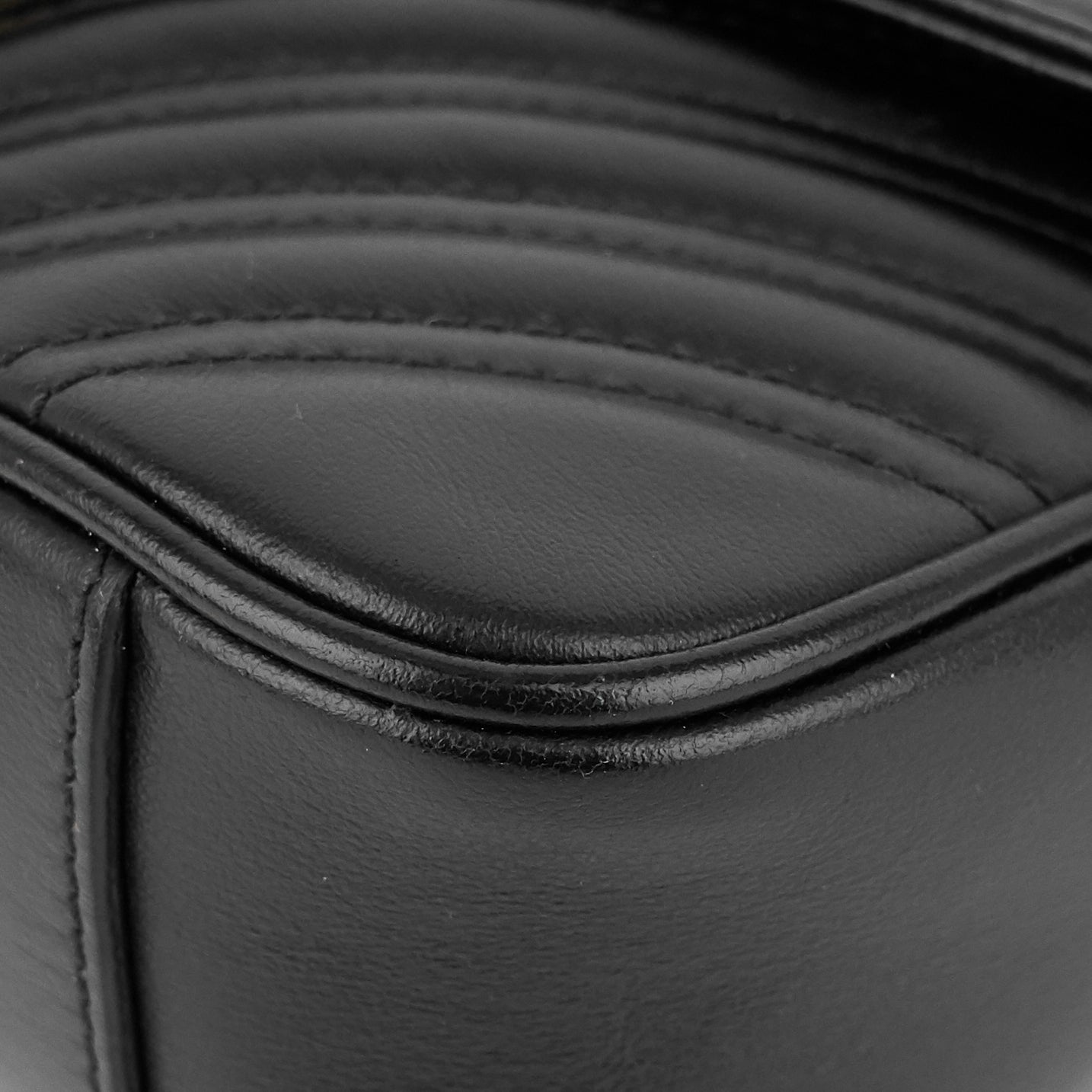 Gucci Marmont Mini Matelass� Leather Shoulder Bag