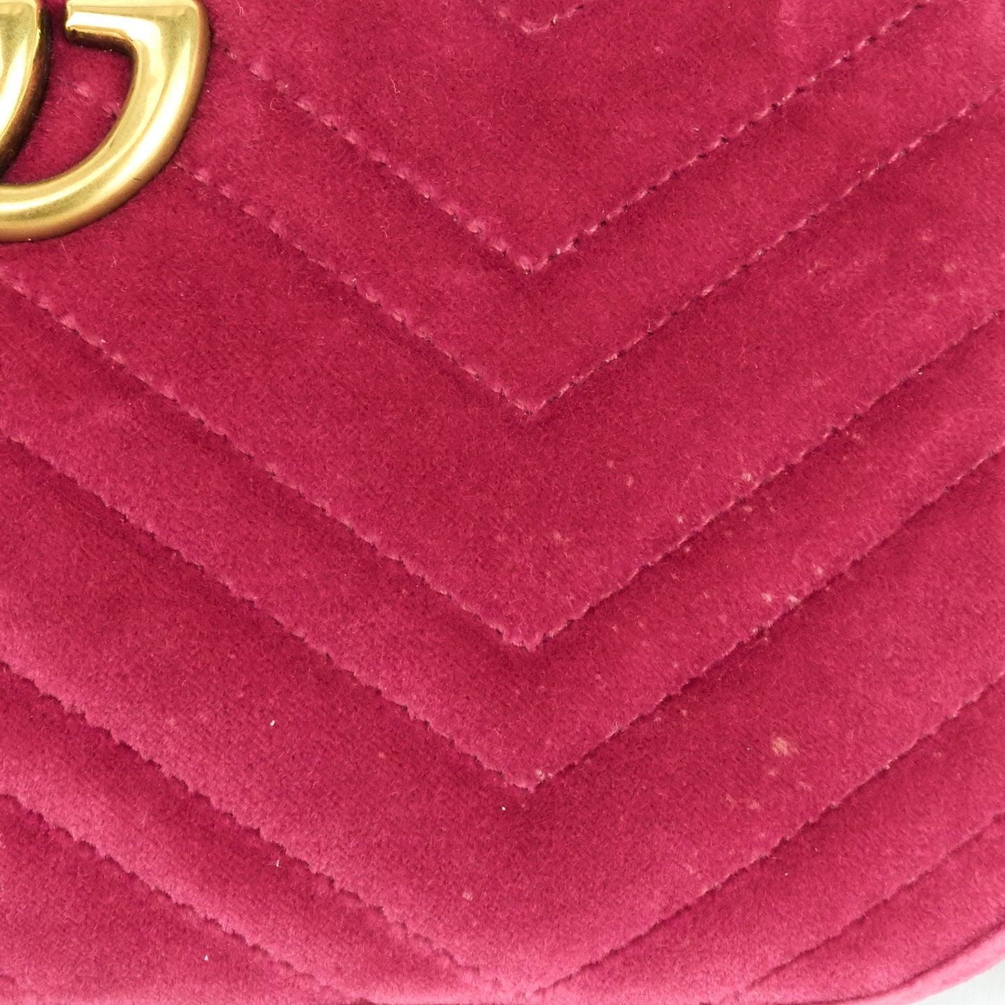 Gucci Marmont 2.0 Fuchsia Velvet Shoulder Bag