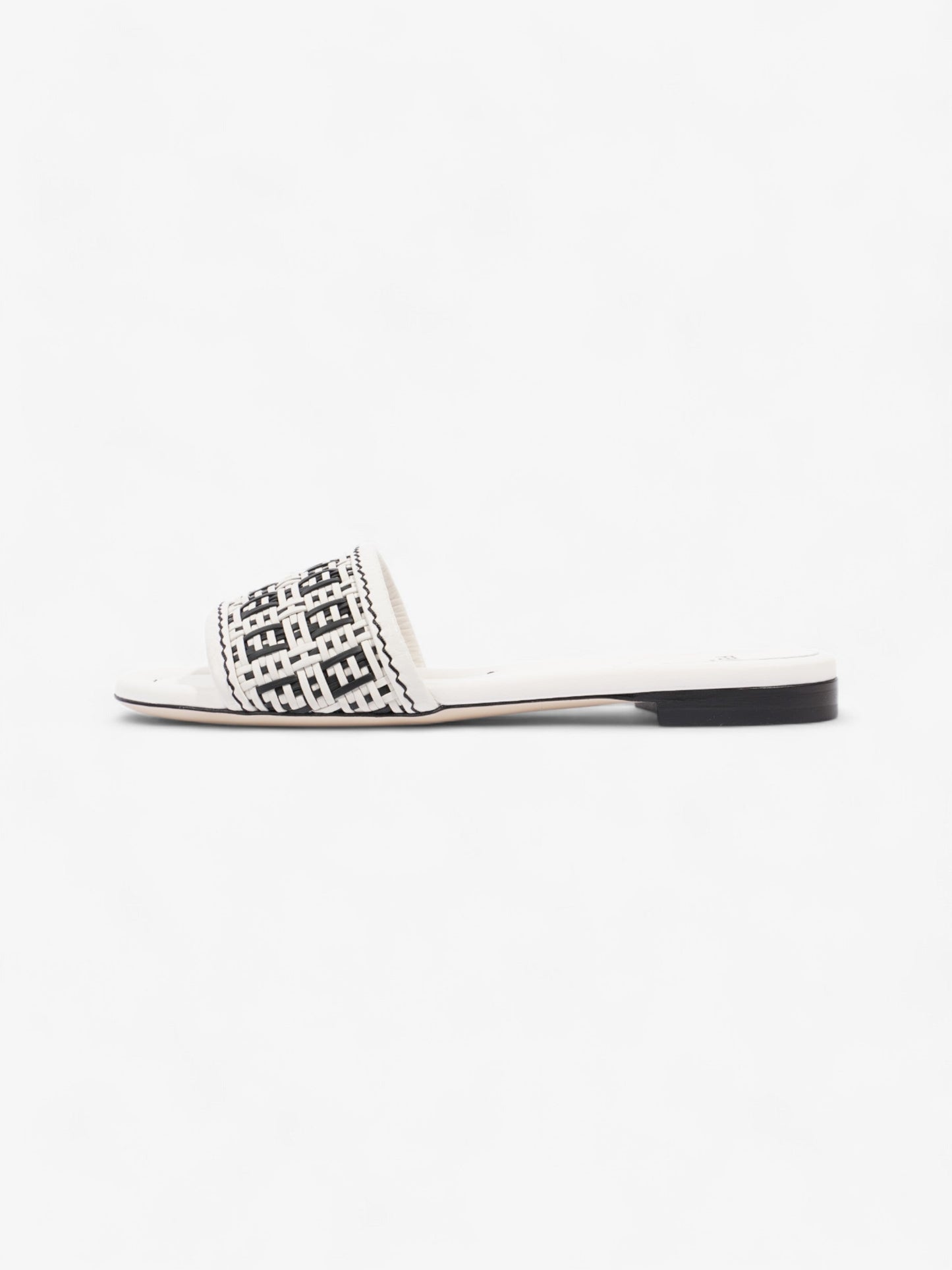 Fendi Ciabatta Slide White / Black Intrecciato Leather EU 37 UK 4