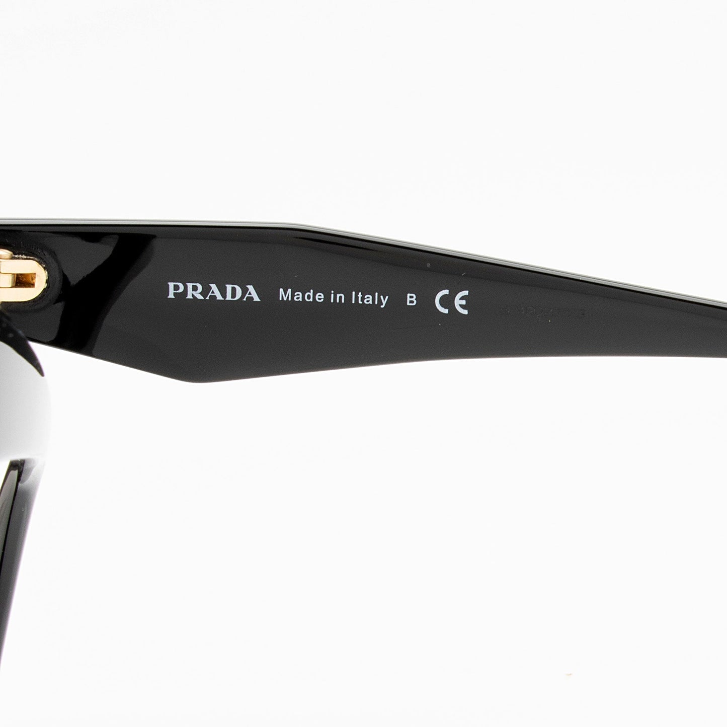Prada Heritage Oversized Geometric Sunglasses (SHF-HHM0kE)