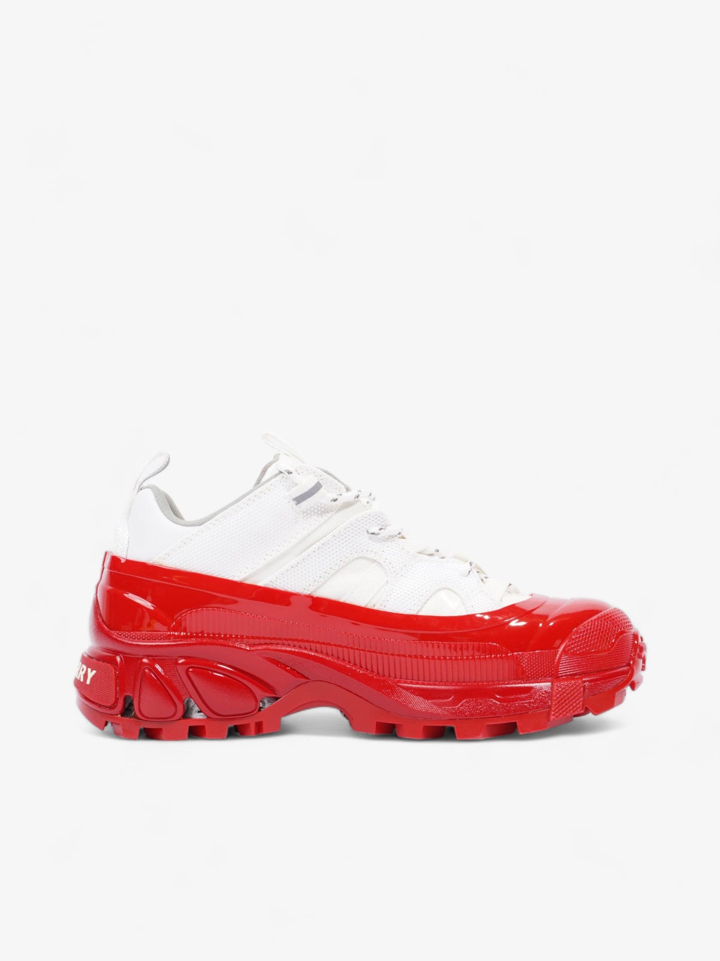 Burberry Arthur White / Red Nylon EU 35 UK 2