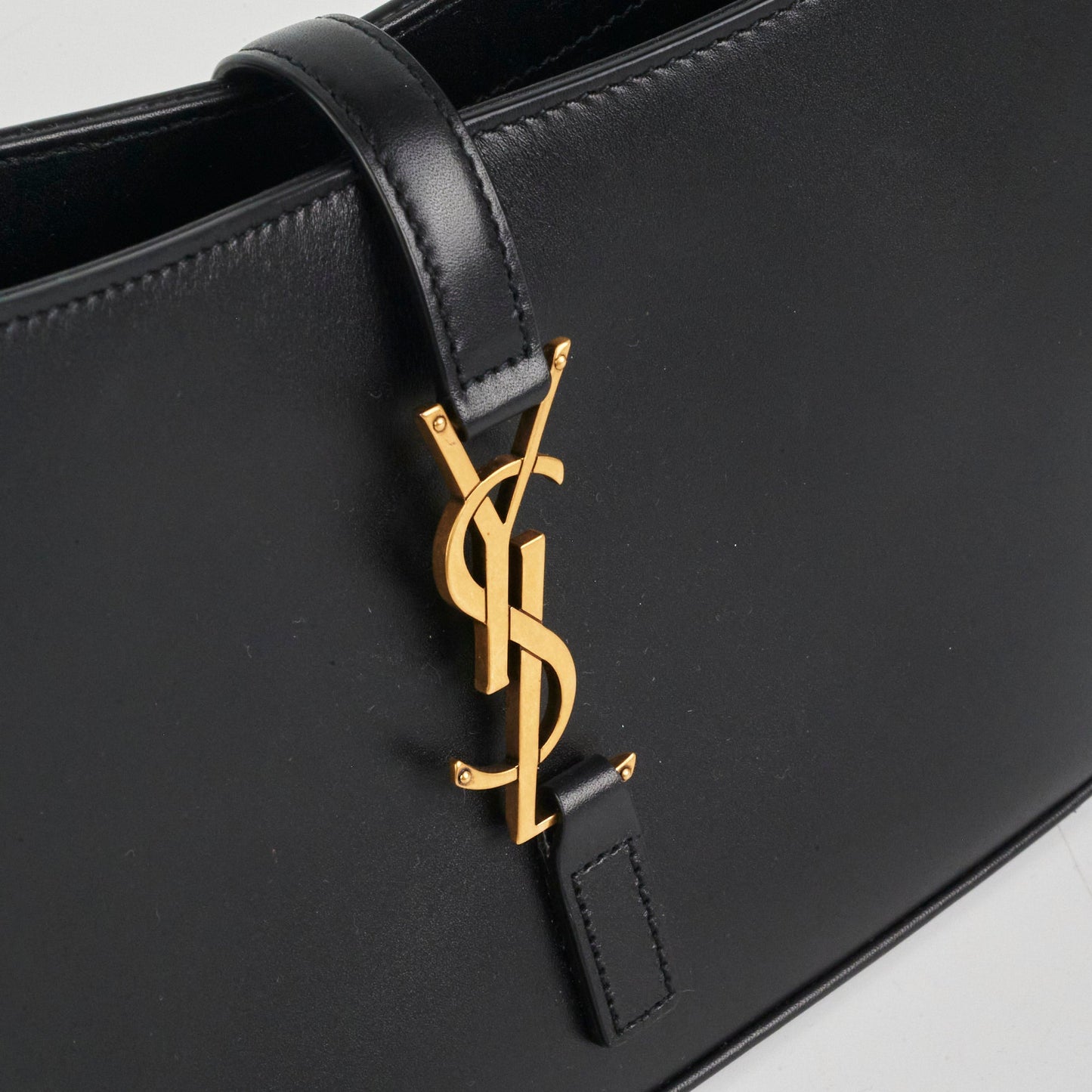 Saint Laurent Le 5 A 7 Black Shoulder Bag