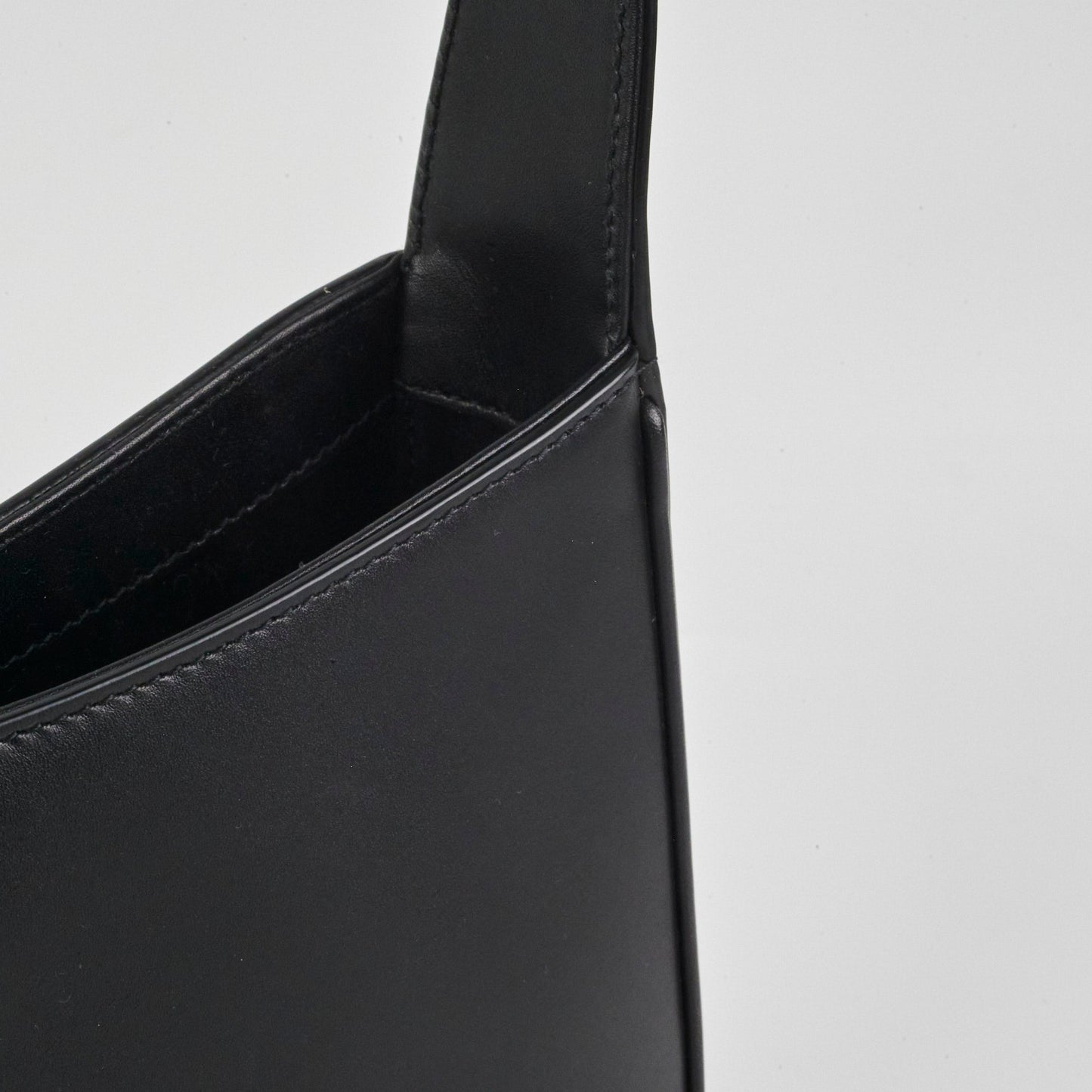 Saint Laurent Le 5 A 7 Black Shoulder Bag
