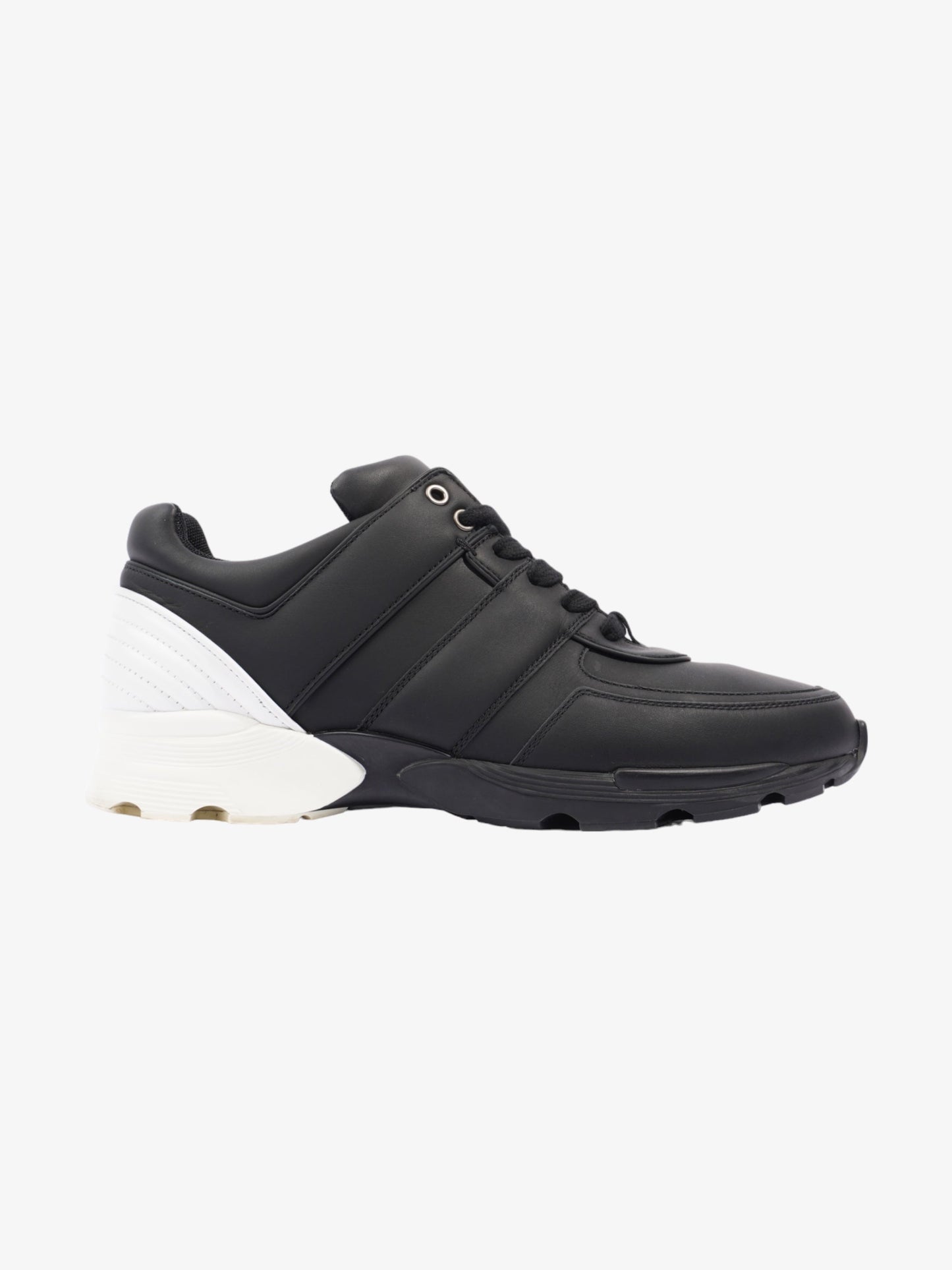 Chanel CC Logo Sneakers Black / White Leather EU 40.5 UK 7.5
