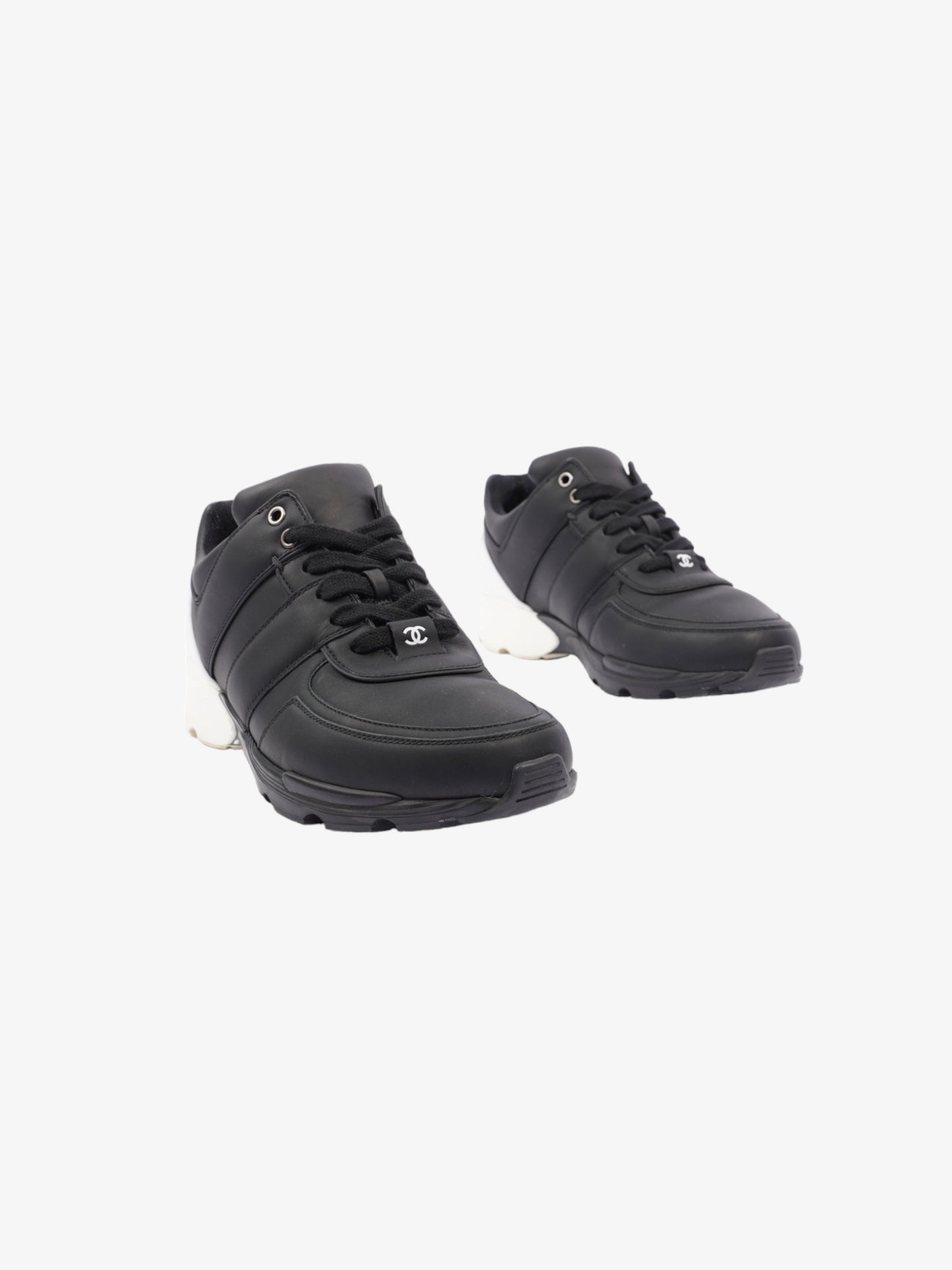 Chanel CC Logo Sneakers Black / White Leather EU 40.5 UK 7.5
