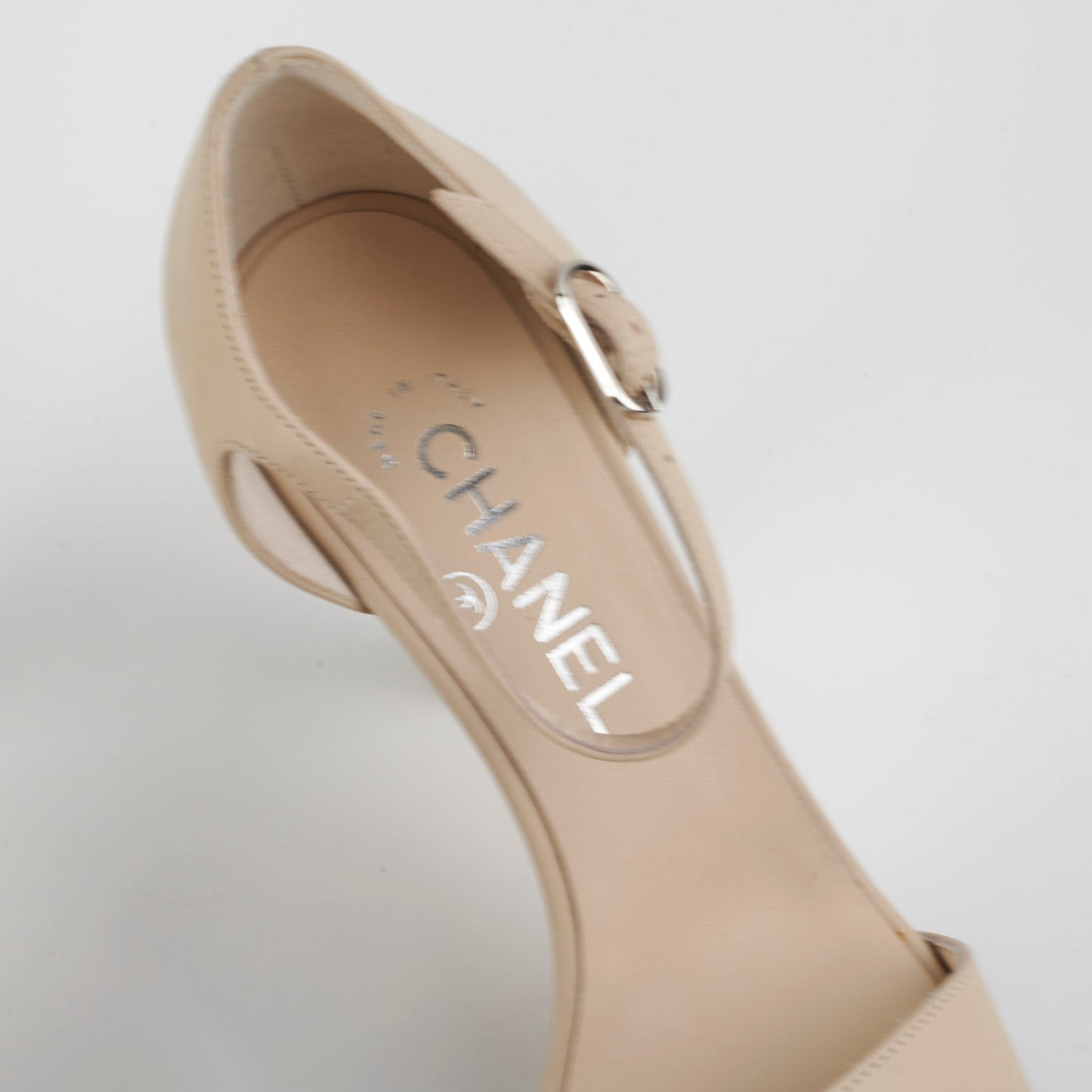 Chanel Chain High Heels Beige Size 38