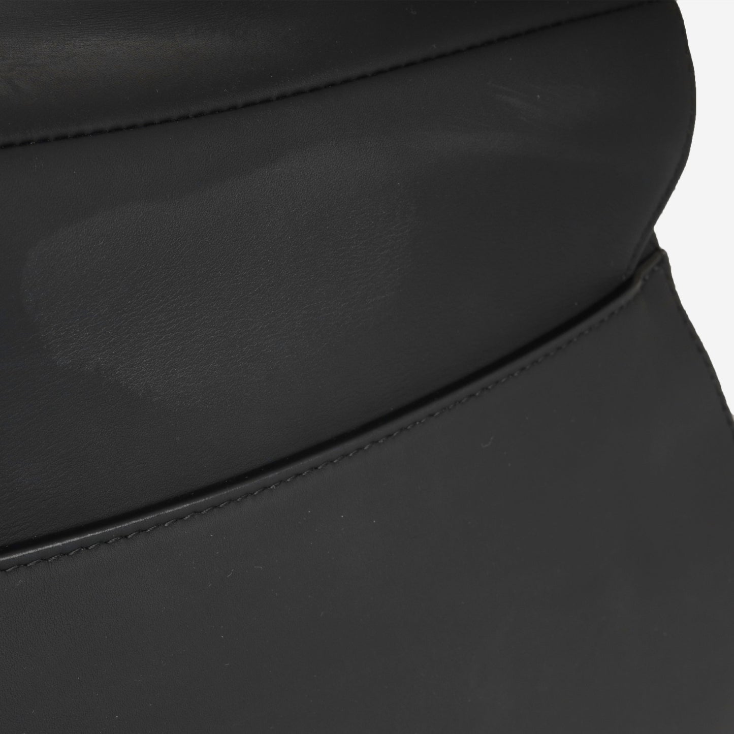 Christian Dior Ultramatte Medium Saddle