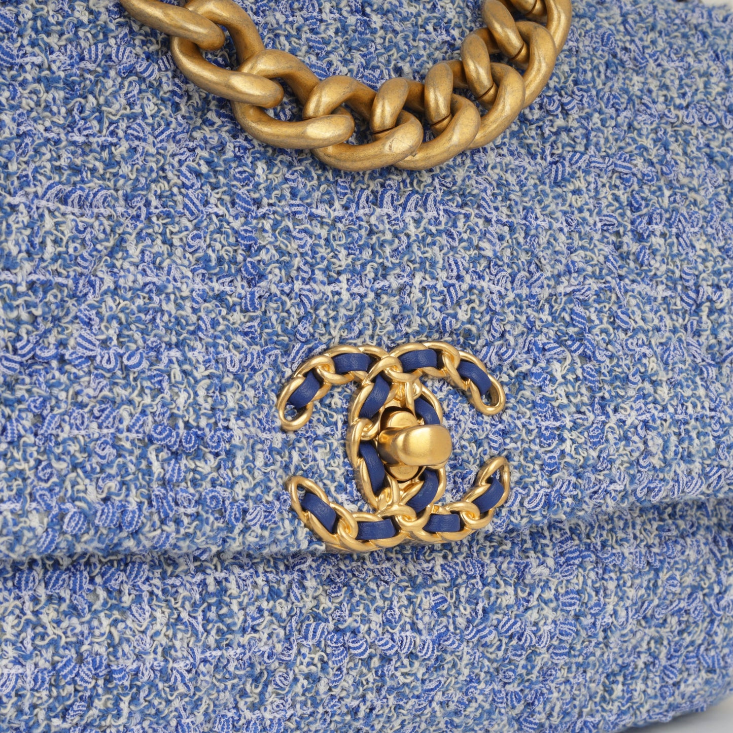 Chanel Chanel 19 - Small