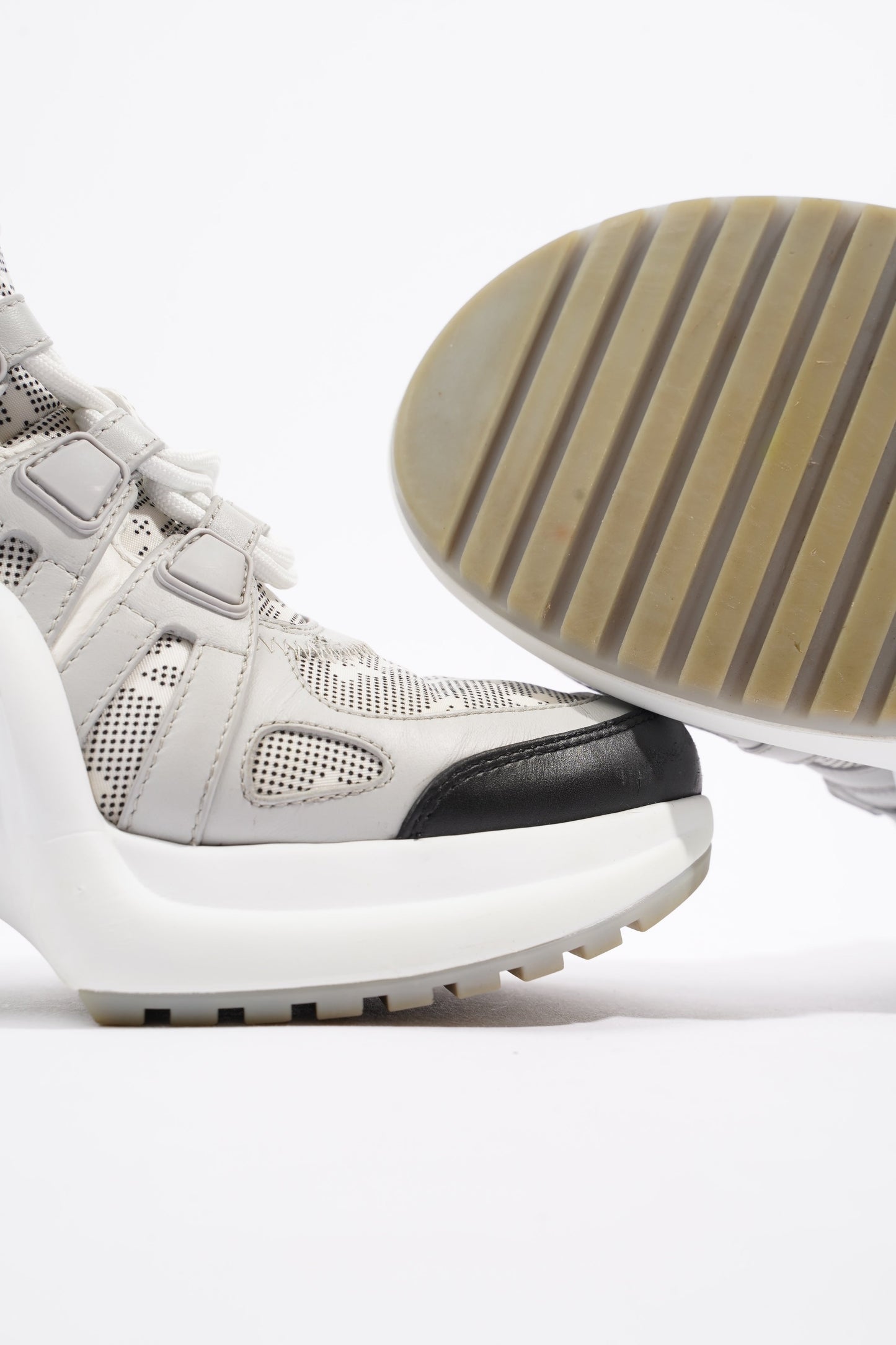 Louis Vuitton Archlight Sneakers Grey Monogram / White / Black Canvas EU 38 UK 5