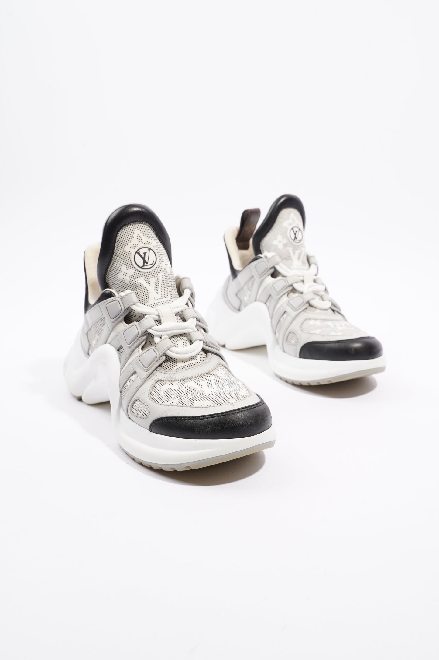 Louis Vuitton Archlight Sneakers Grey Monogram / White / Black Canvas EU 38 UK 5