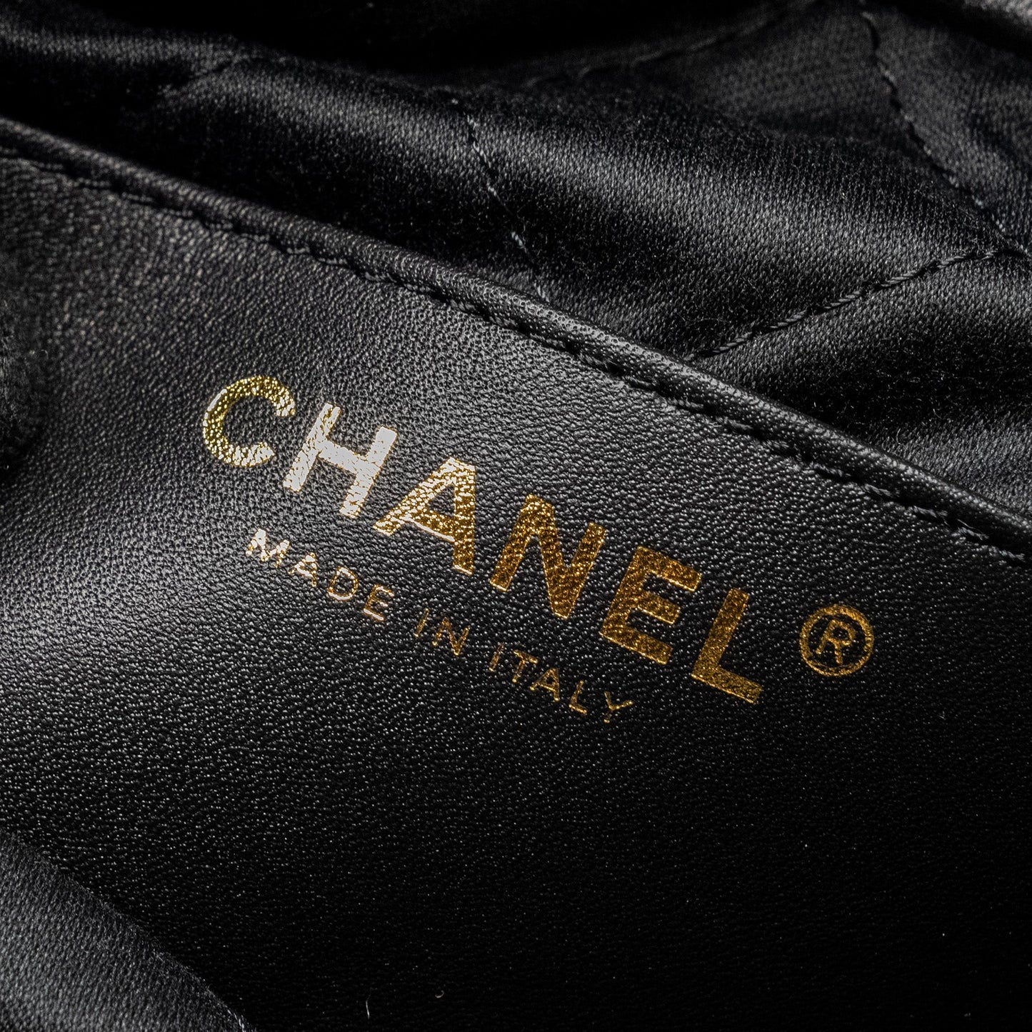 Chanel Mini 22 Bag Shiny Calfskin Black (microchip)