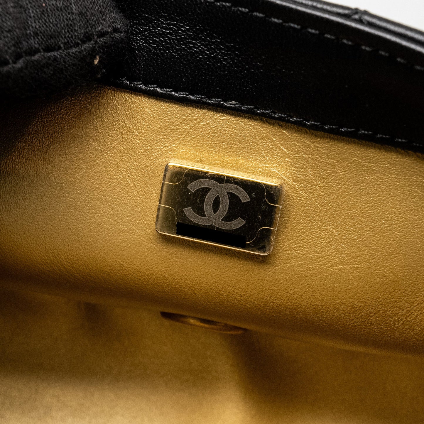 Chanel Pearl Crush Mini Rectangular Flap Bag Lambskin BLACK (Microchip)