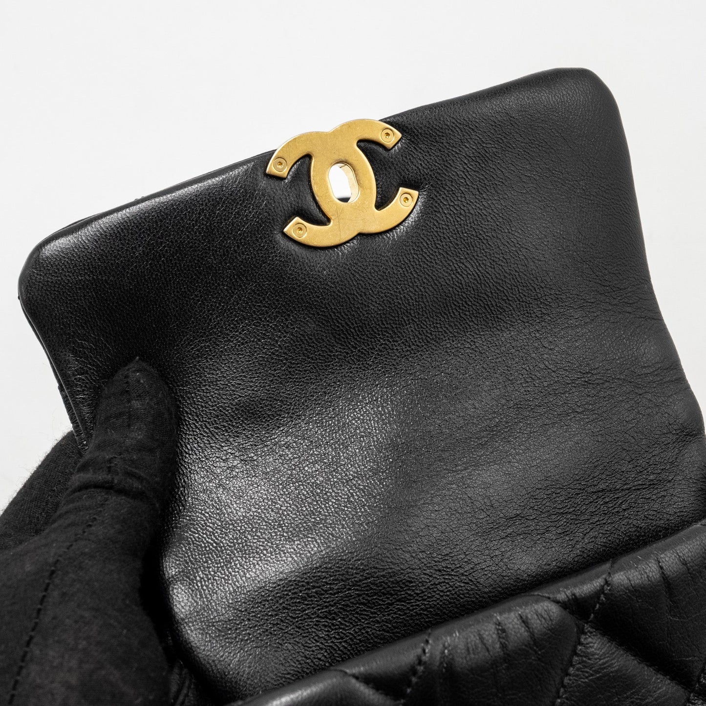 Chanel 19 Quilted Waist Belt Bag Shiny Goatskin Black