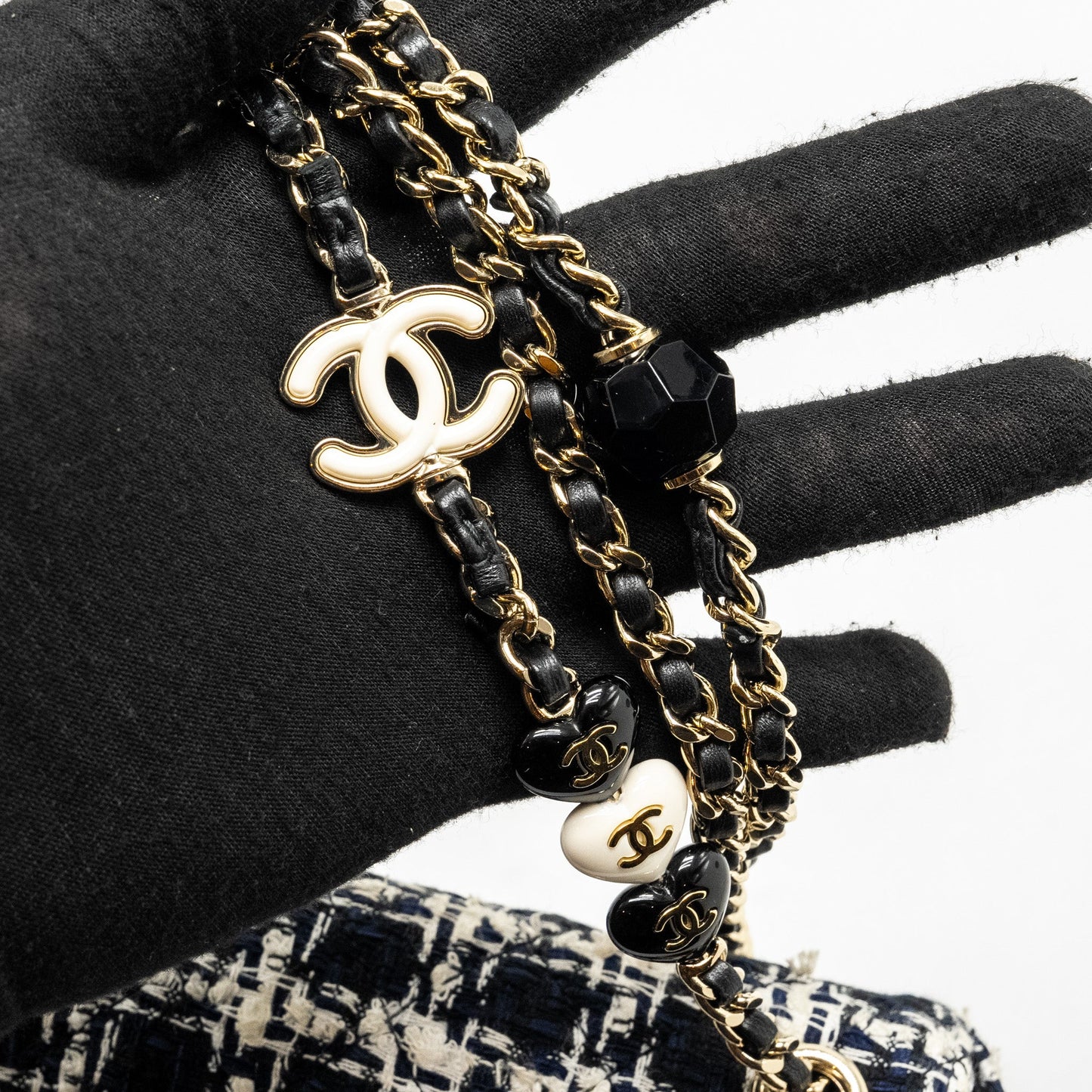 Chanel Mini Flap Bag with Detailed Chain Tweed Black/White L (Microchip)