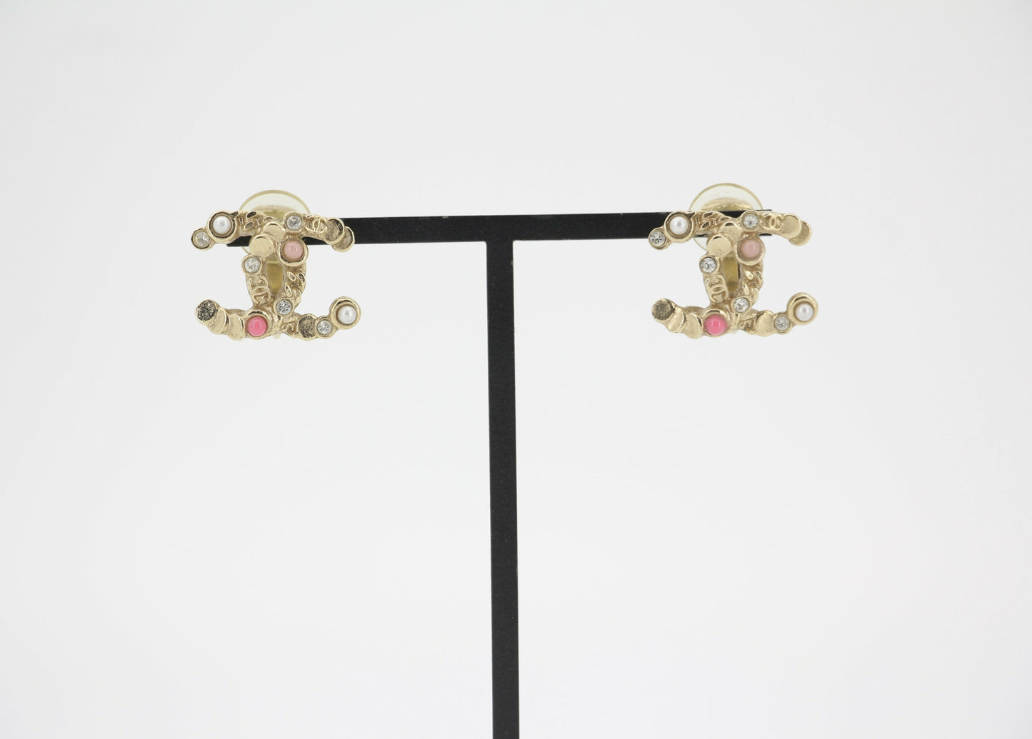 Chanel A19S Metal Dark Pink with Diamond CC Clip-on Earrings