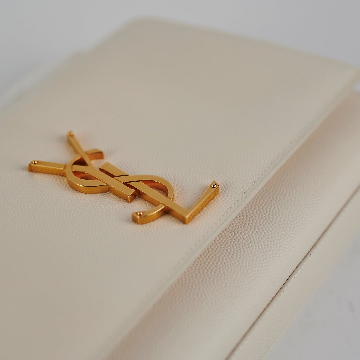 Saint Laurent Medium Kate White