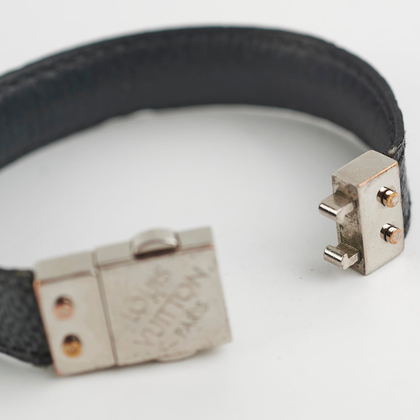 Louis Vuitton Bracelet Black