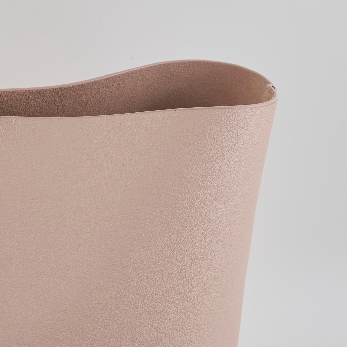 Saint Laurent East/West Shopping Tote Pink