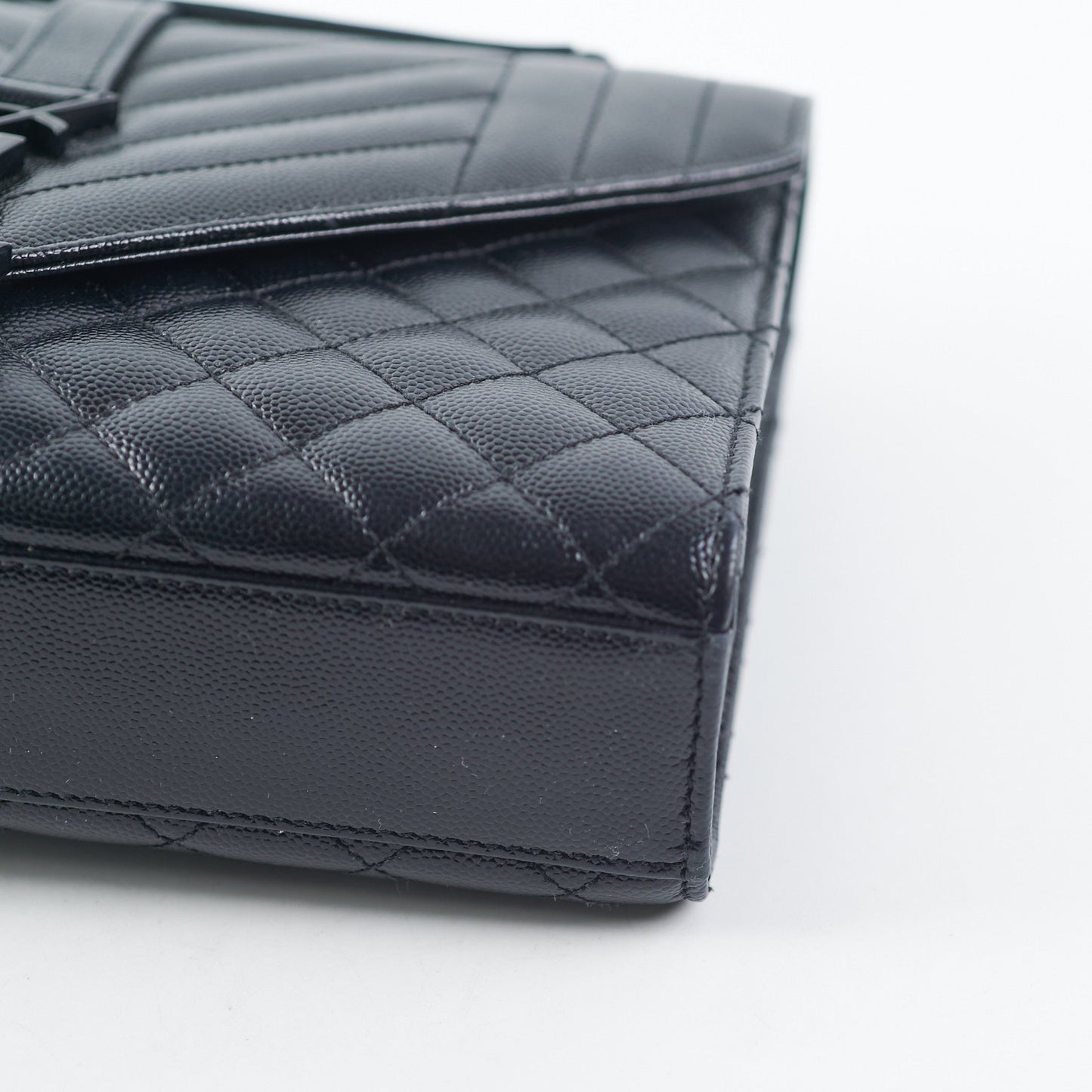 ITEM 22 - Saint Laurent Envelope Medium So Black