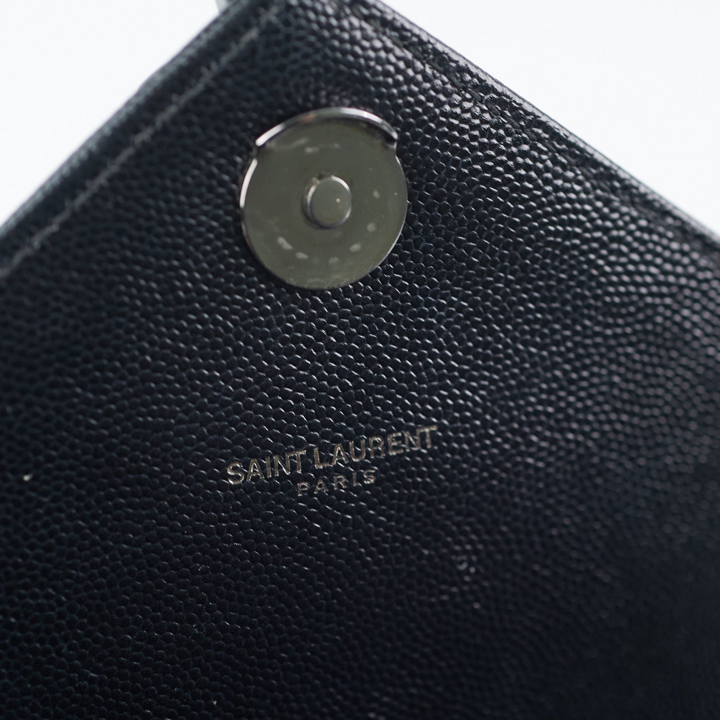 ITEM 22 - Saint Laurent Envelope Medium So Black