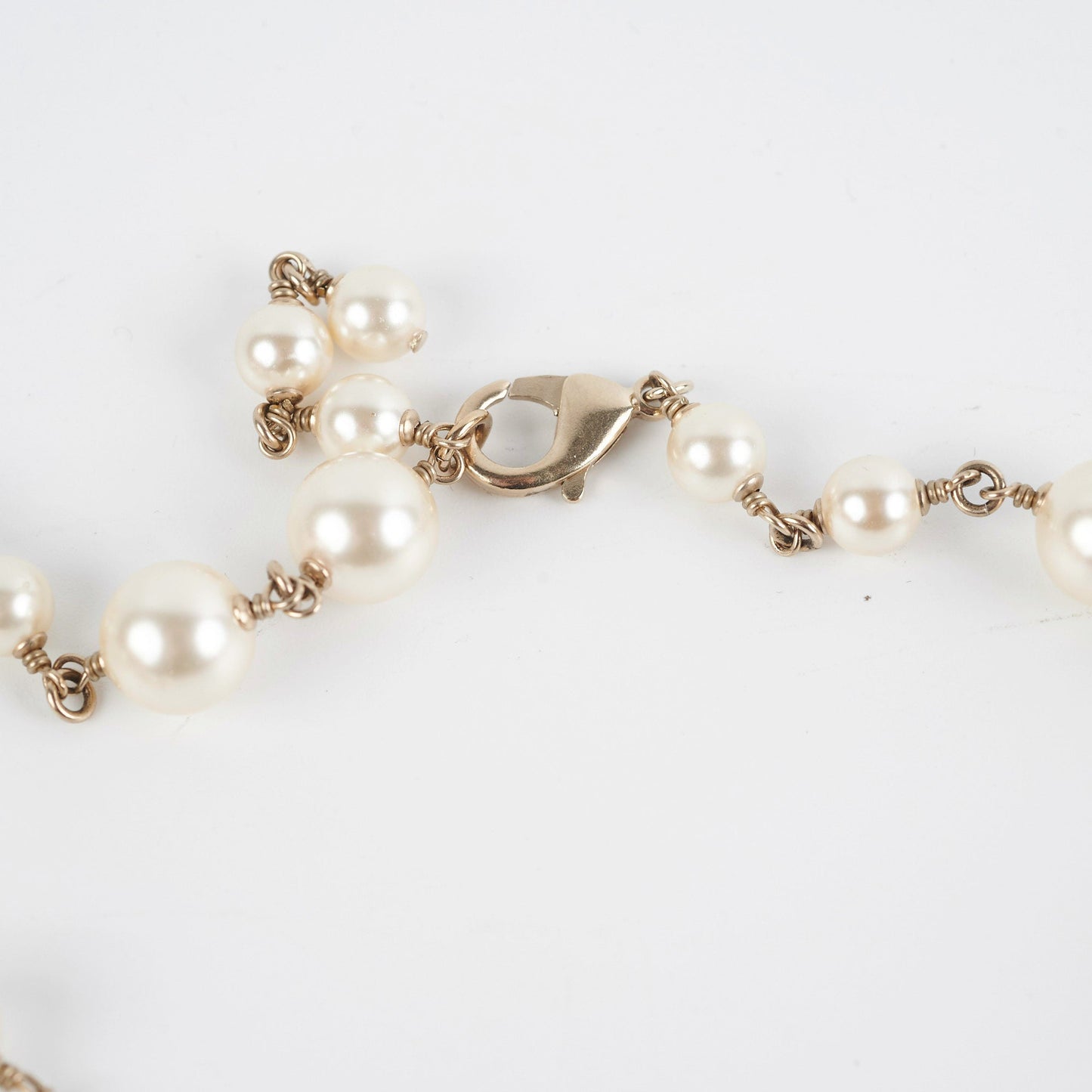Chanel Long Necklace Pearls (Costume Jewellery)