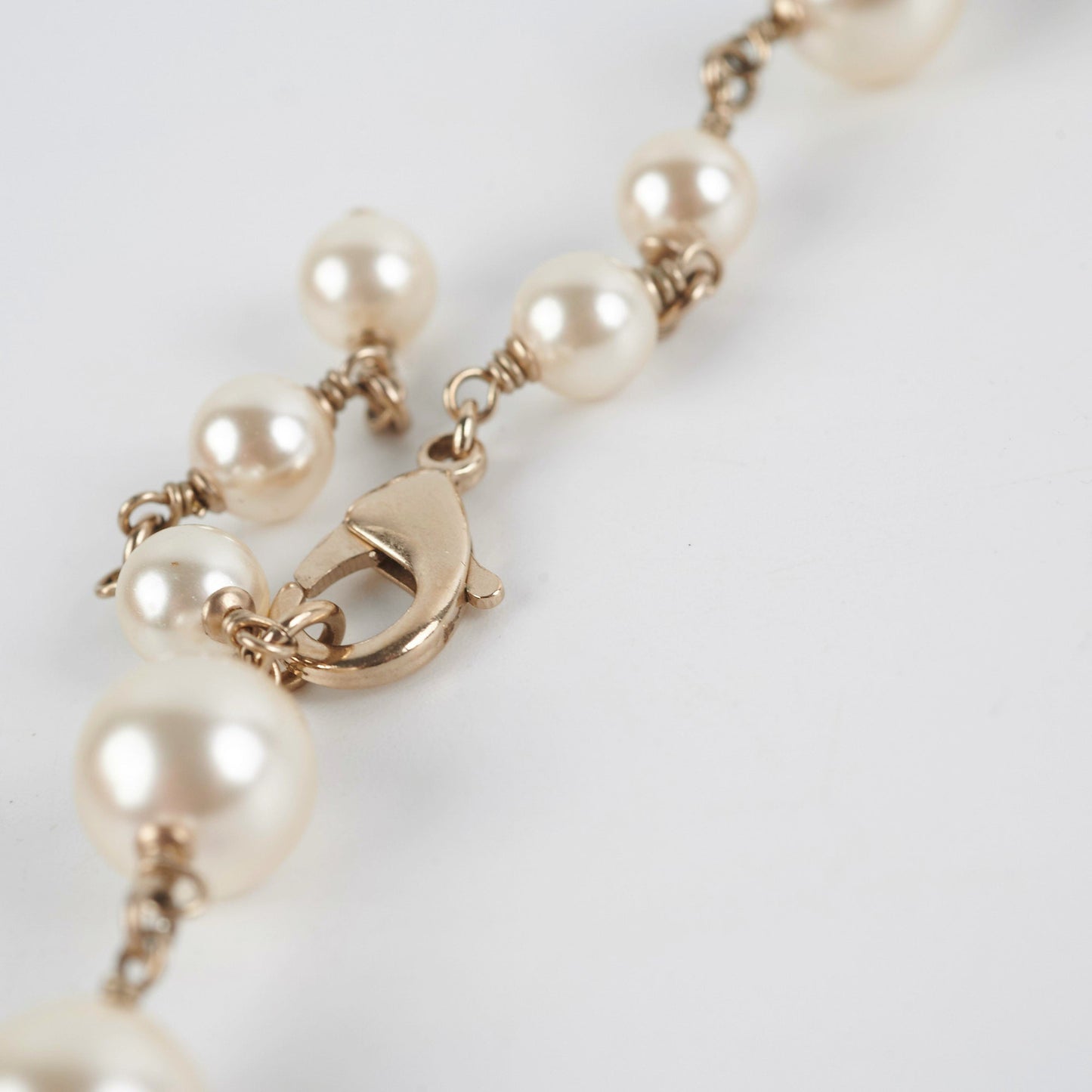 Chanel Long Necklace Pearls (Costume Jewellery)