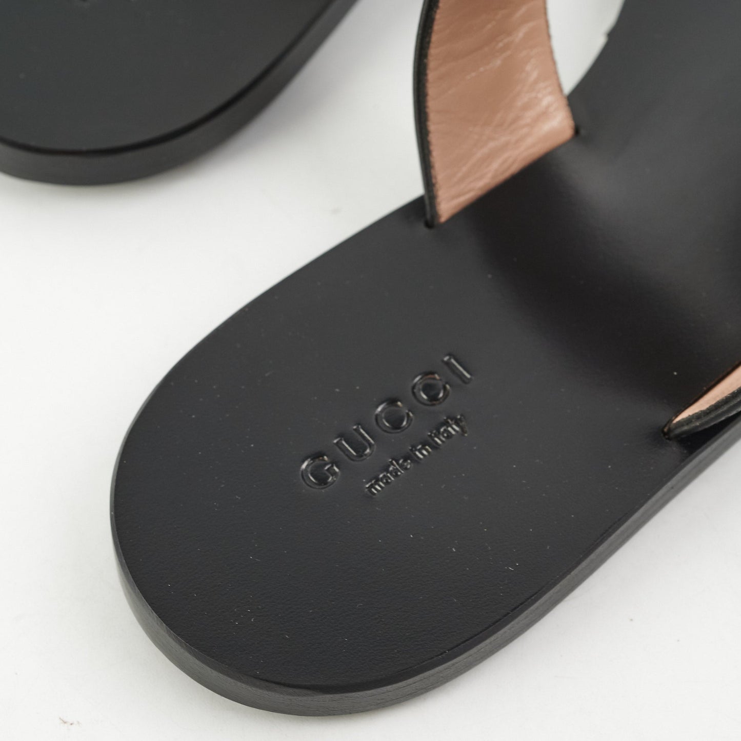 Gucci Thong GG Sandals Black