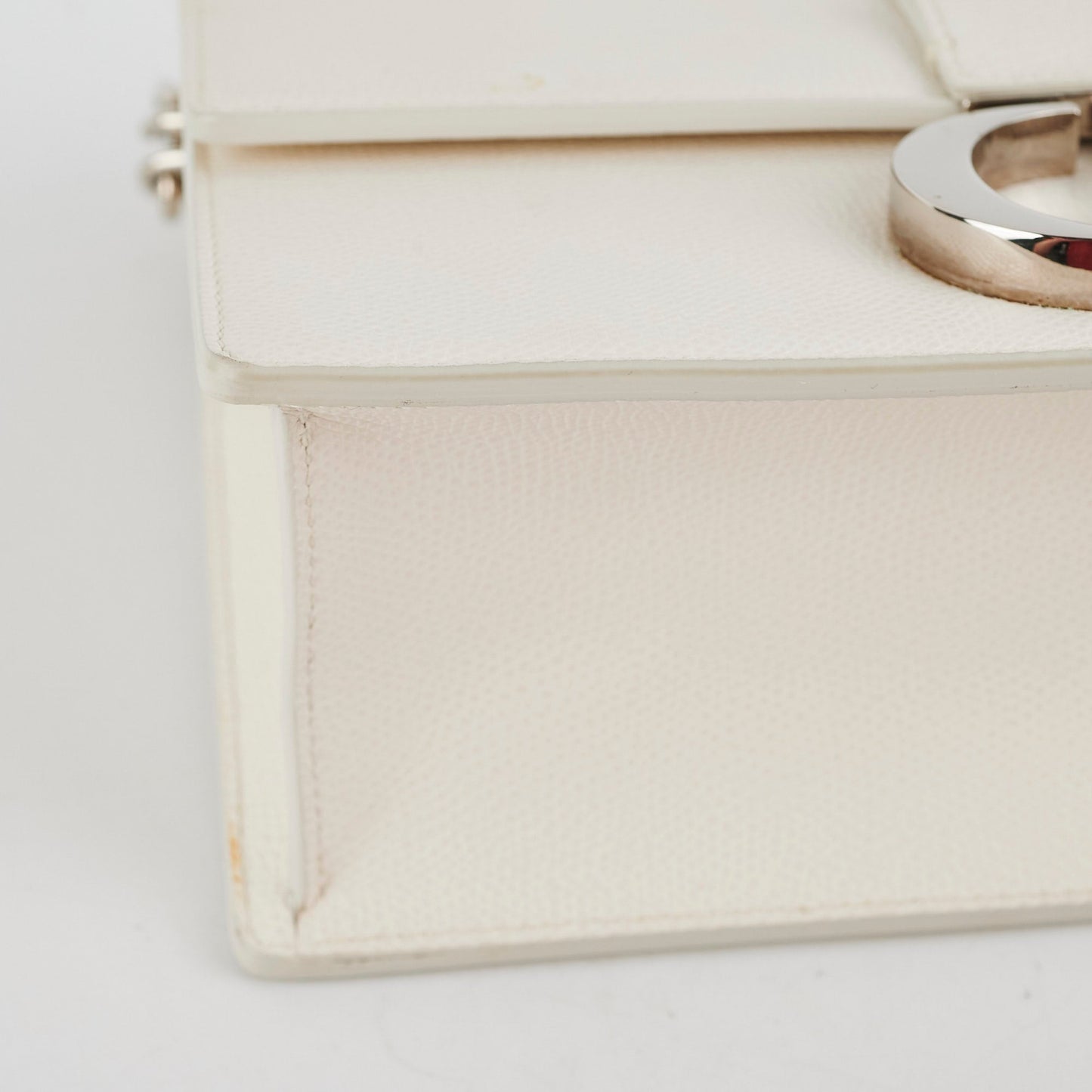 Christian Dior Montaigne 30 White
