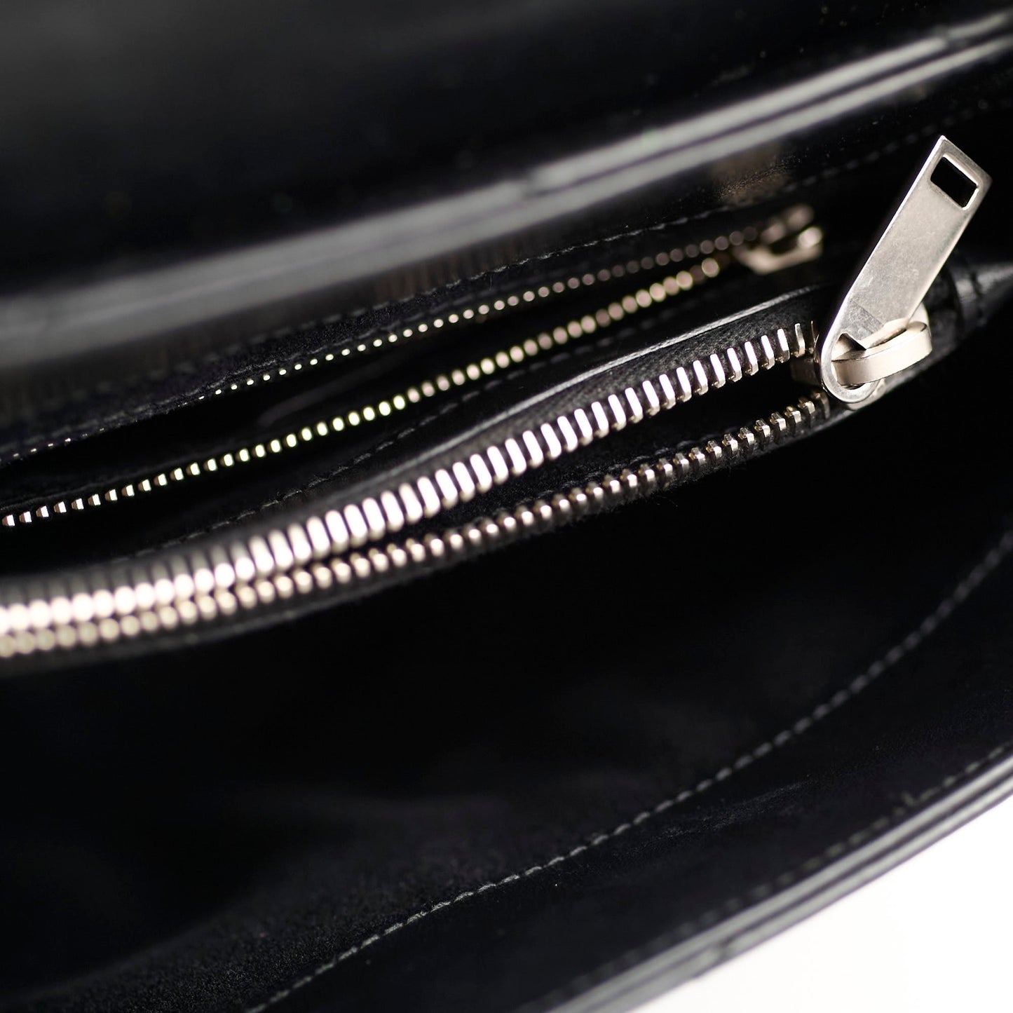 Saint Laurent Lou Lou Medium Black