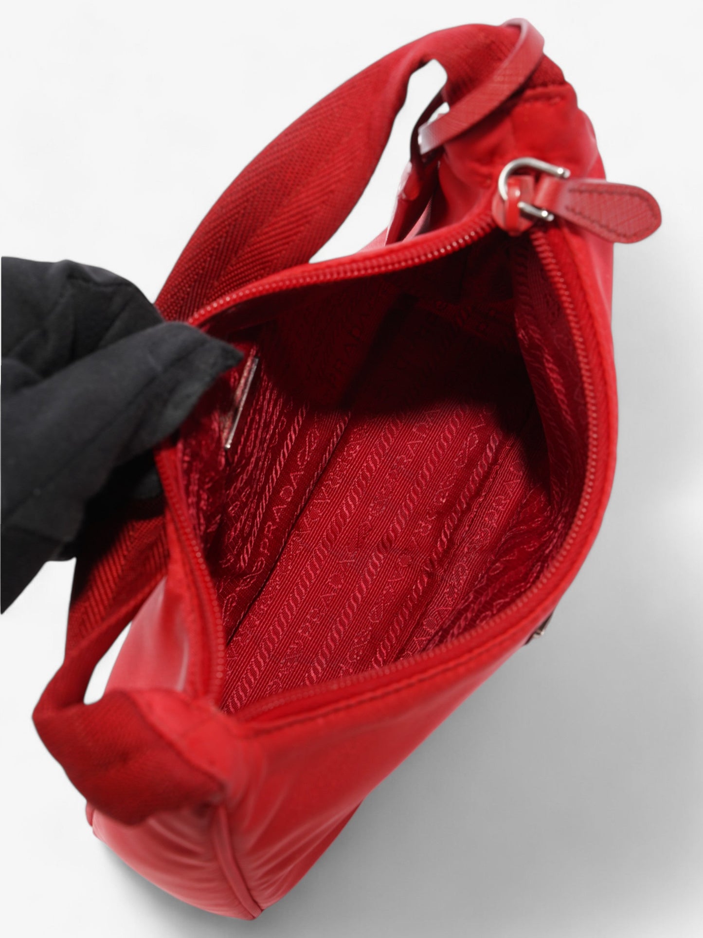 Prada Re-Edition 2000 Red Re Nylon