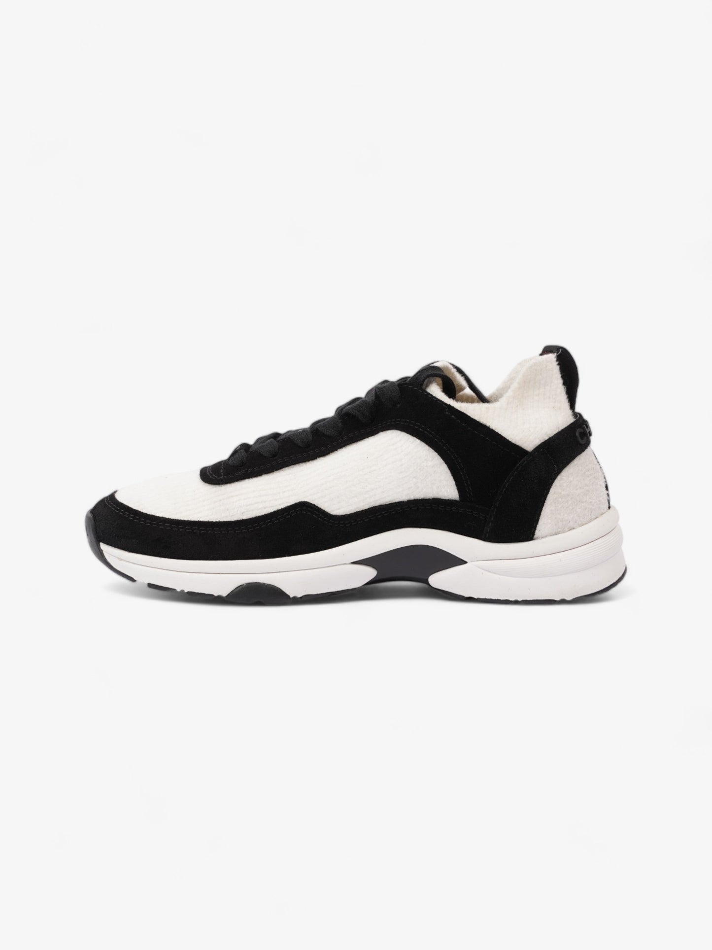 Chanel CC Logo Sneakers Black / White Fabric EU 38 UK 5