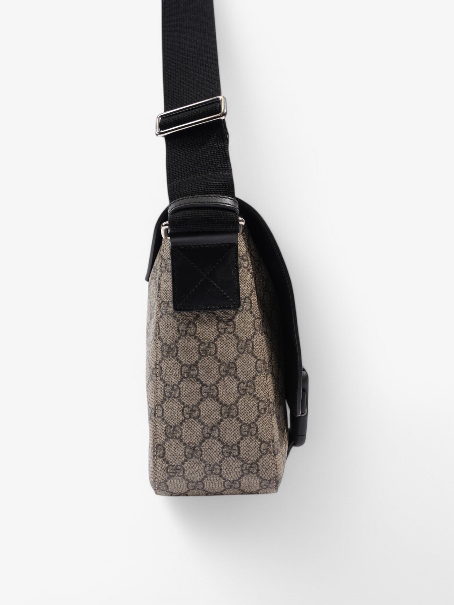 Gucci Messenger Bag GG Supreme / Black Coated Canvas