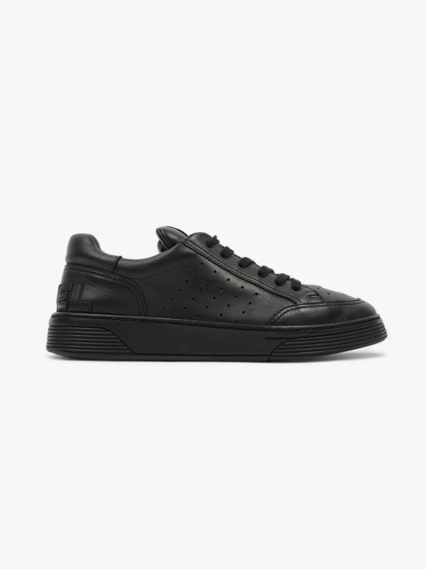 Chanel Low Top Sneaker Black Leather EU 43 UK 9