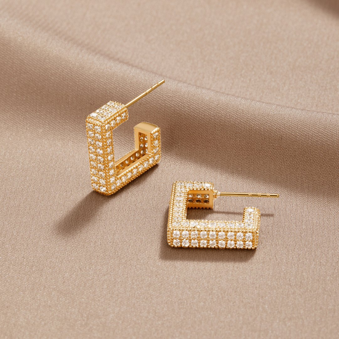 Amari Square Hoop Earrings