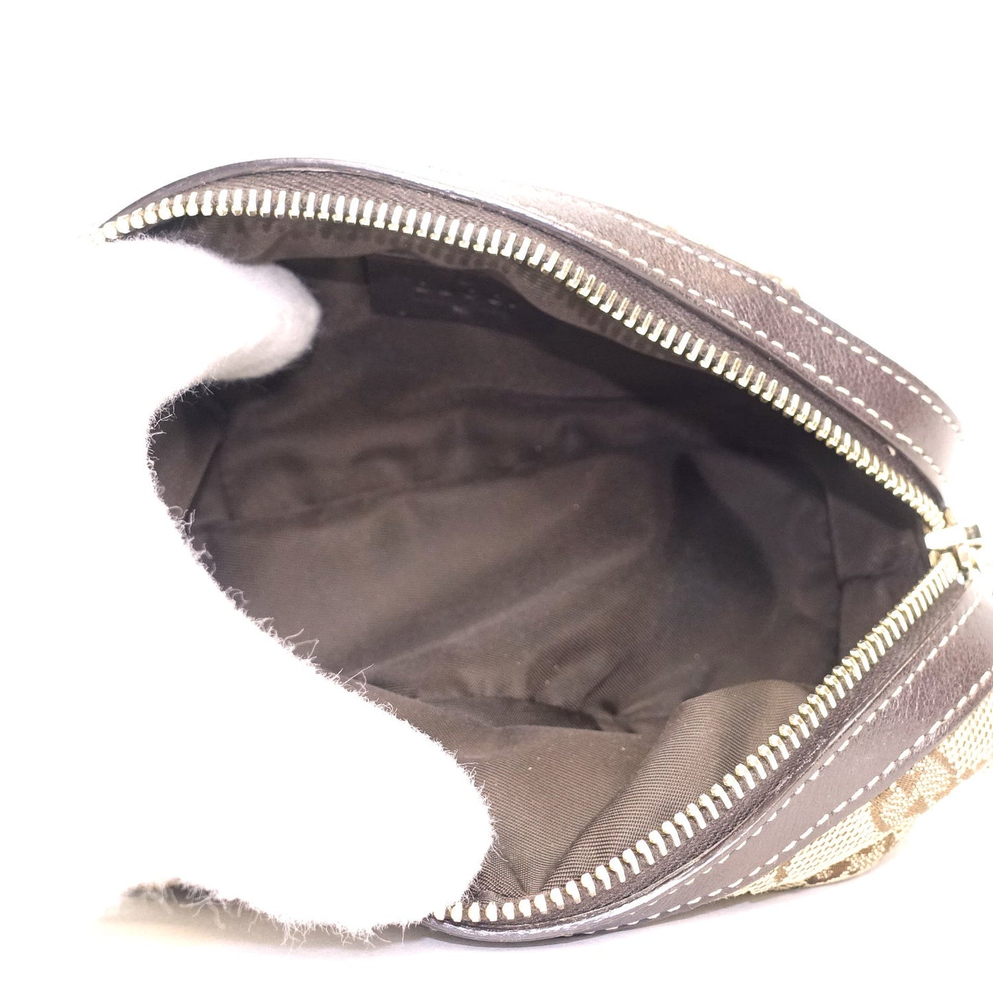 Gucci Supreme Monogram Canvas Medium Cosmetic Bag