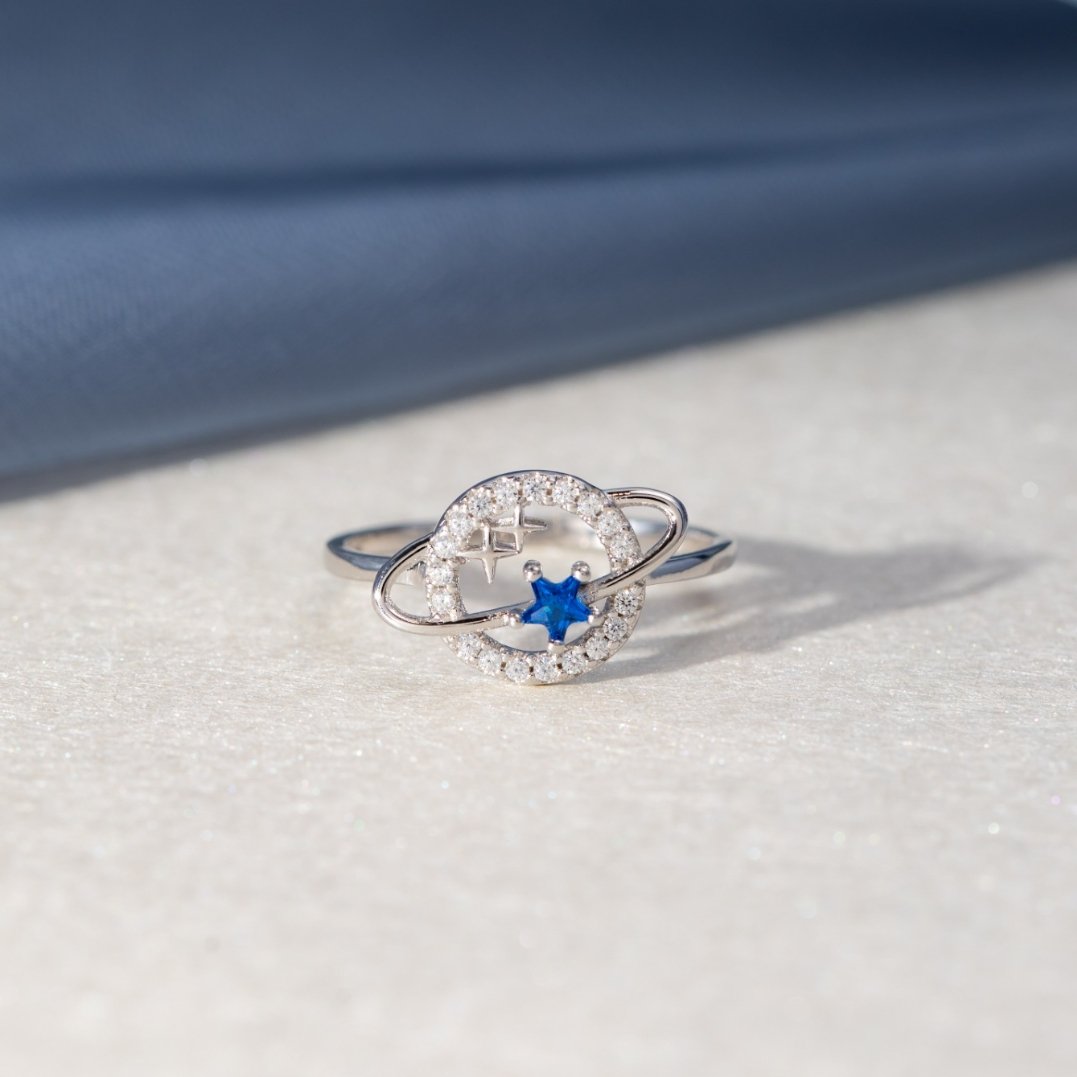 'Out Of This World' Planet Ring