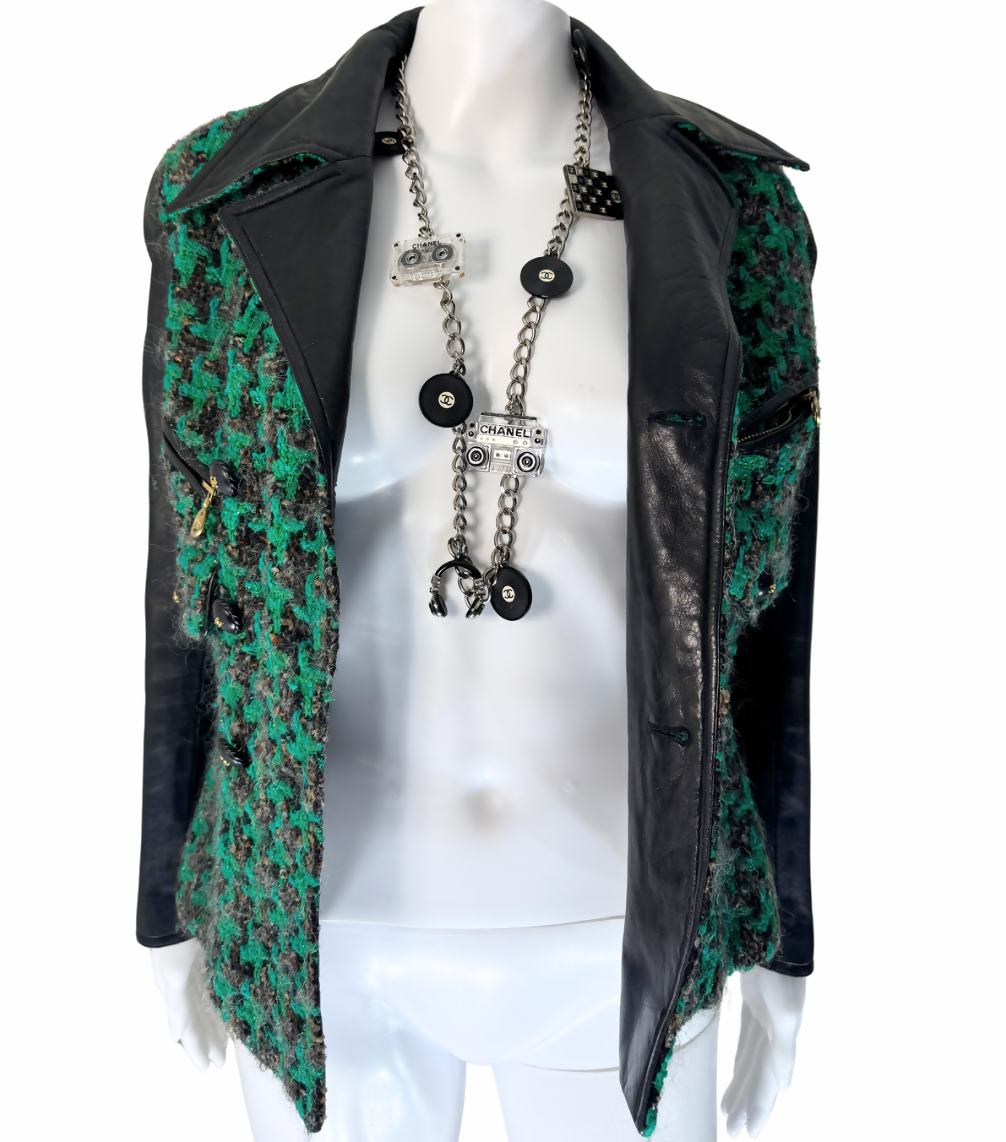 Chanel 2004 Music Motif Chain Necklace Belt