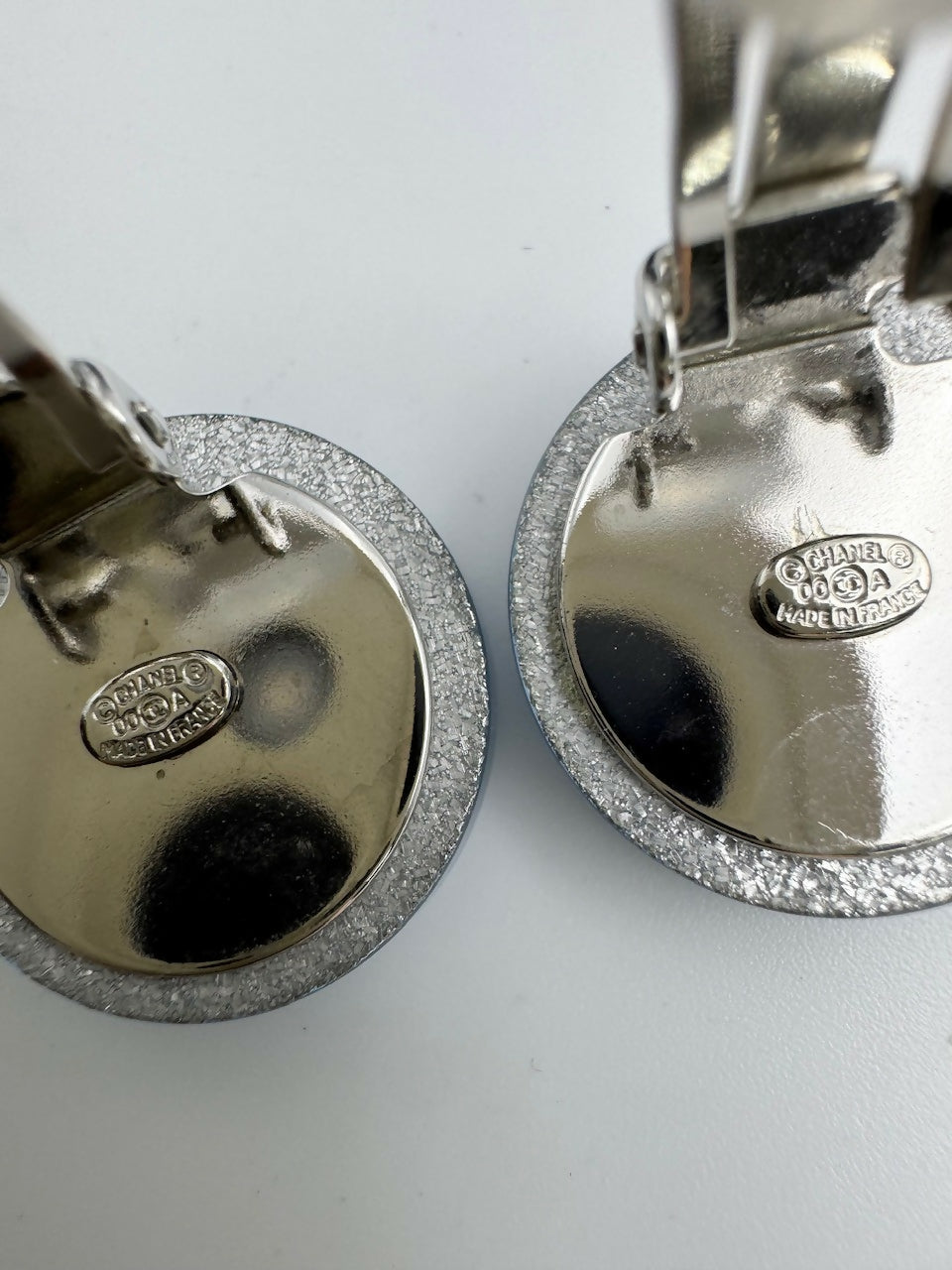 Chanel Vintage 00A Resin Light Blue Glitter Round Clip-on Earrings