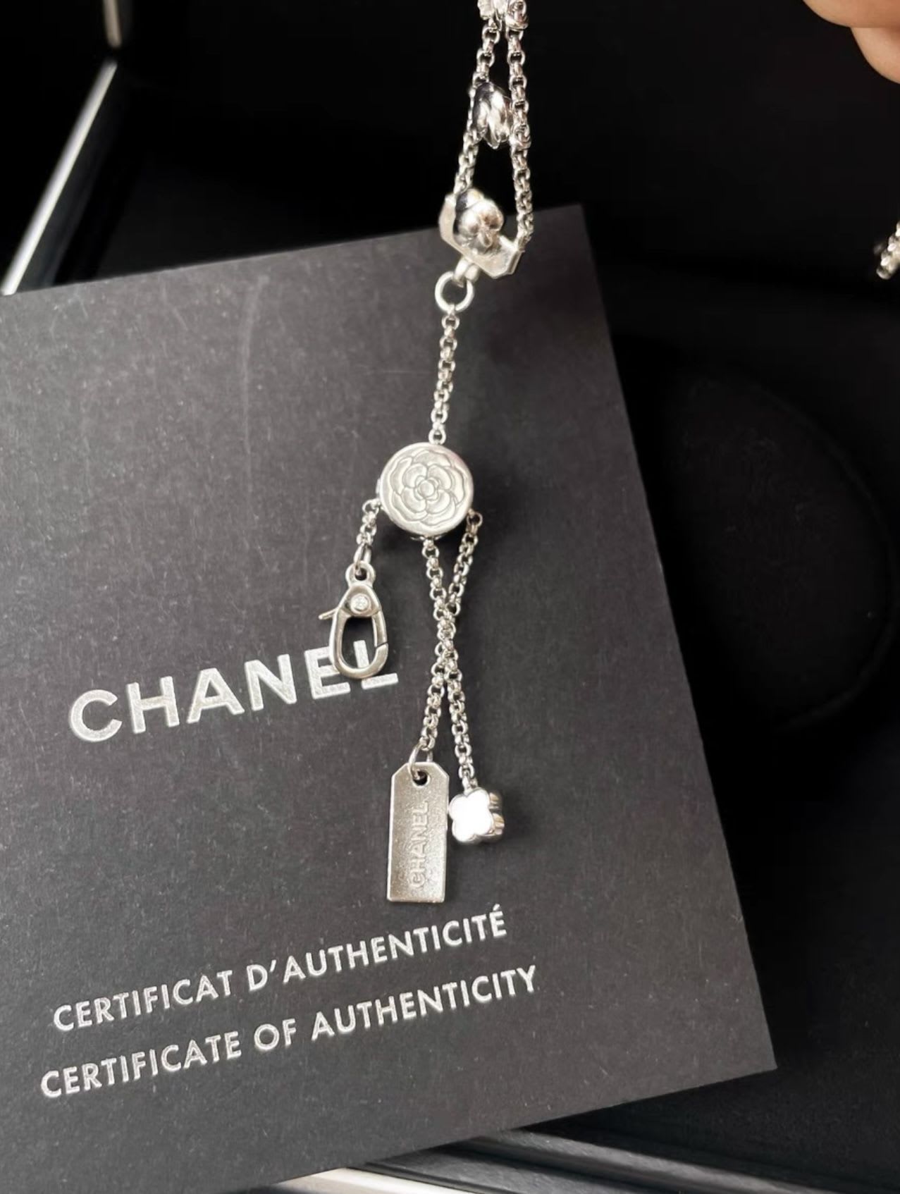 CHANEL Bouton de Camélia Bracelet