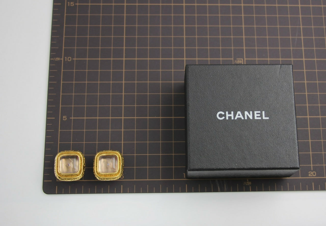 Chanel Vintage 96P Gripoix Gold-plated Fantasy Pink & Purple Square Clip-on Earrings