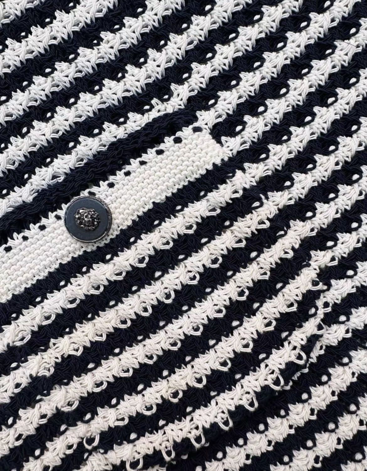 Chanel 22SS black and white striped vest + skirt, fr36