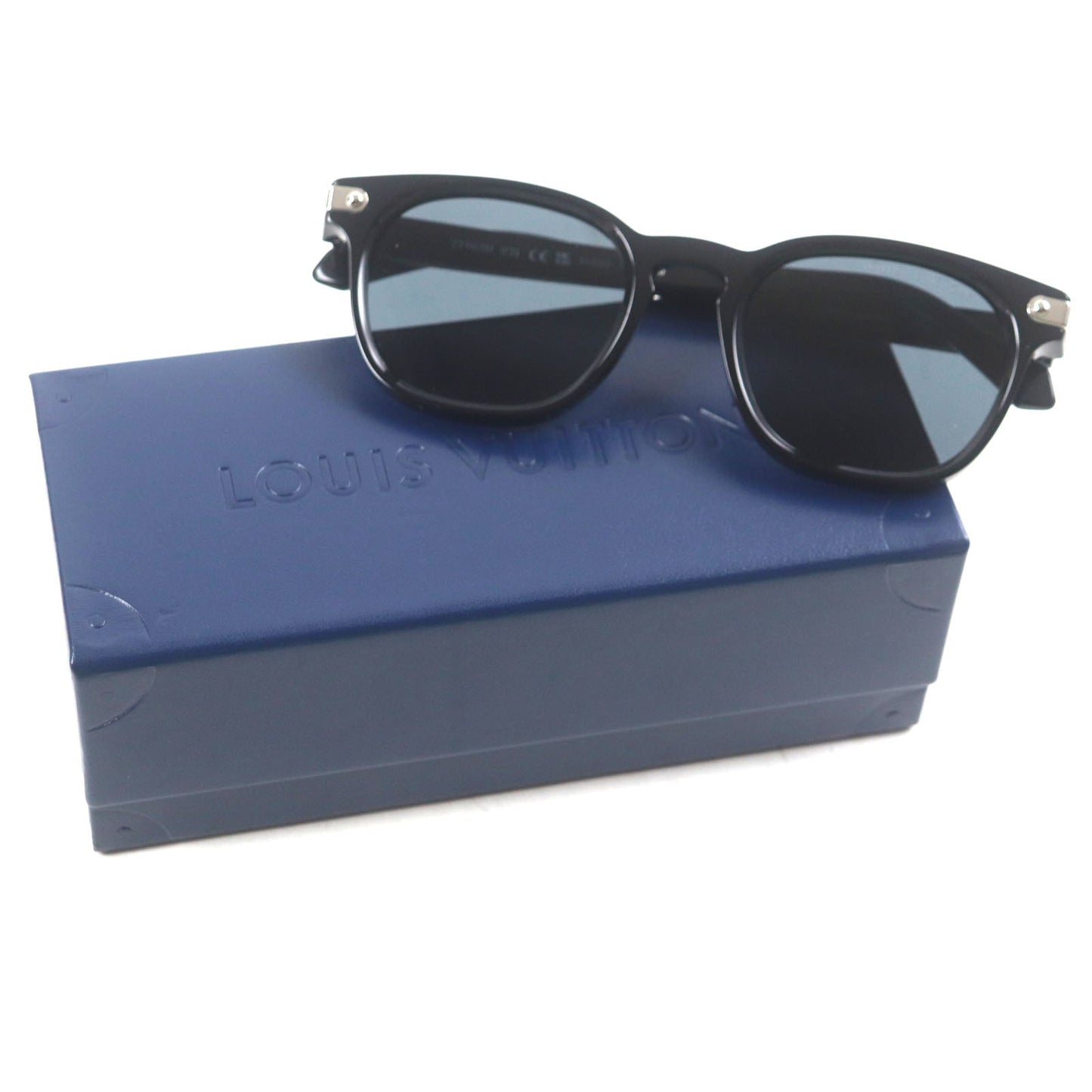Louis Vuitton LV Signature Square Round Sunglasses