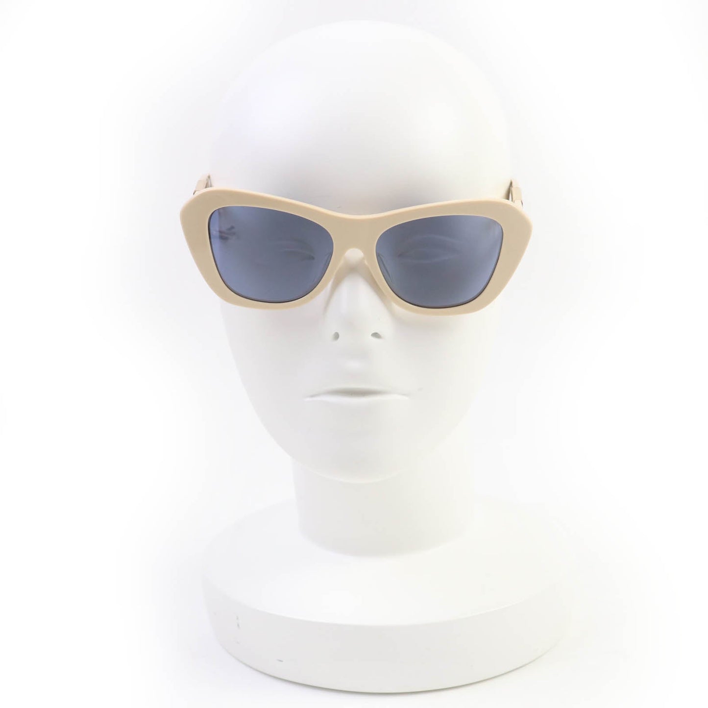 Fendi FE40064F Sunglasses