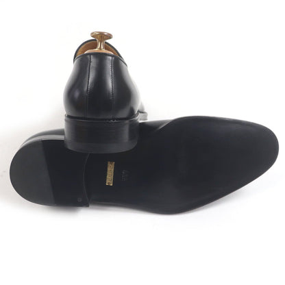 Gucci Tassel Leather Loafers