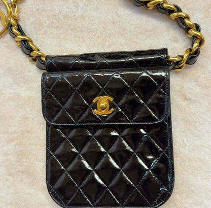Chanel 1992 Vintage Runway Belt Bag – Collector’s Rarity