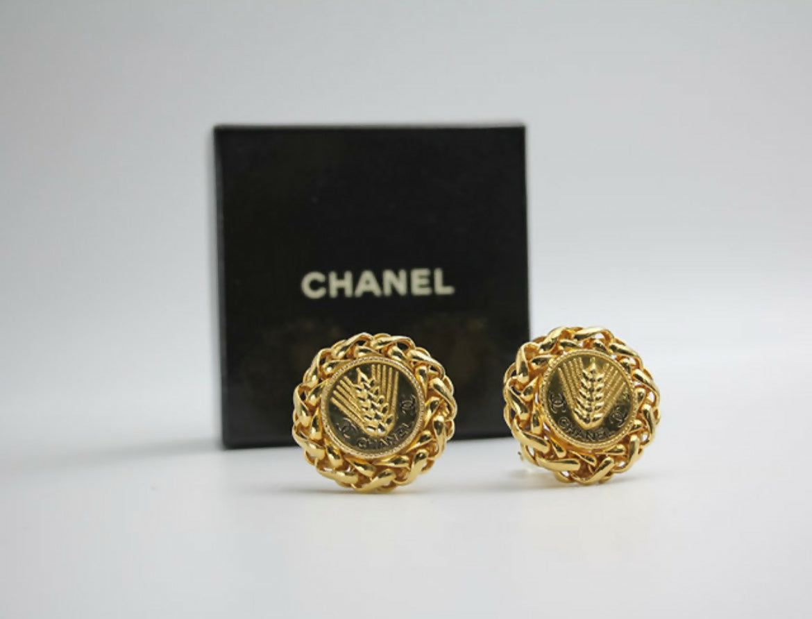 Chanel Vintage 1986 Gold-plated Wheat Ear Lace Large Round Clip-on Earrings