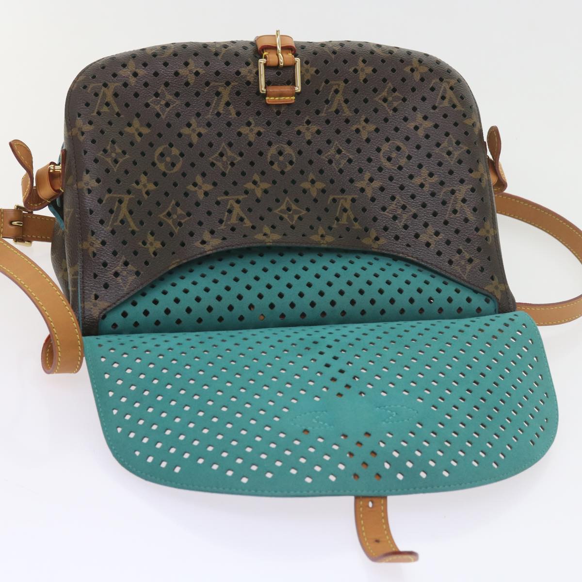 Louis Vuitton Saumur
