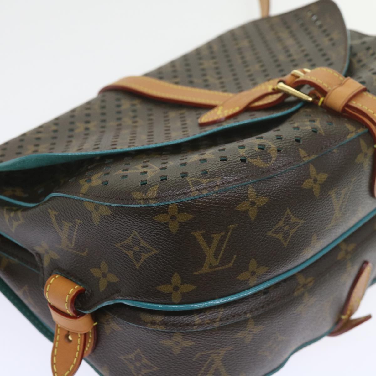 Louis Vuitton Saumur
